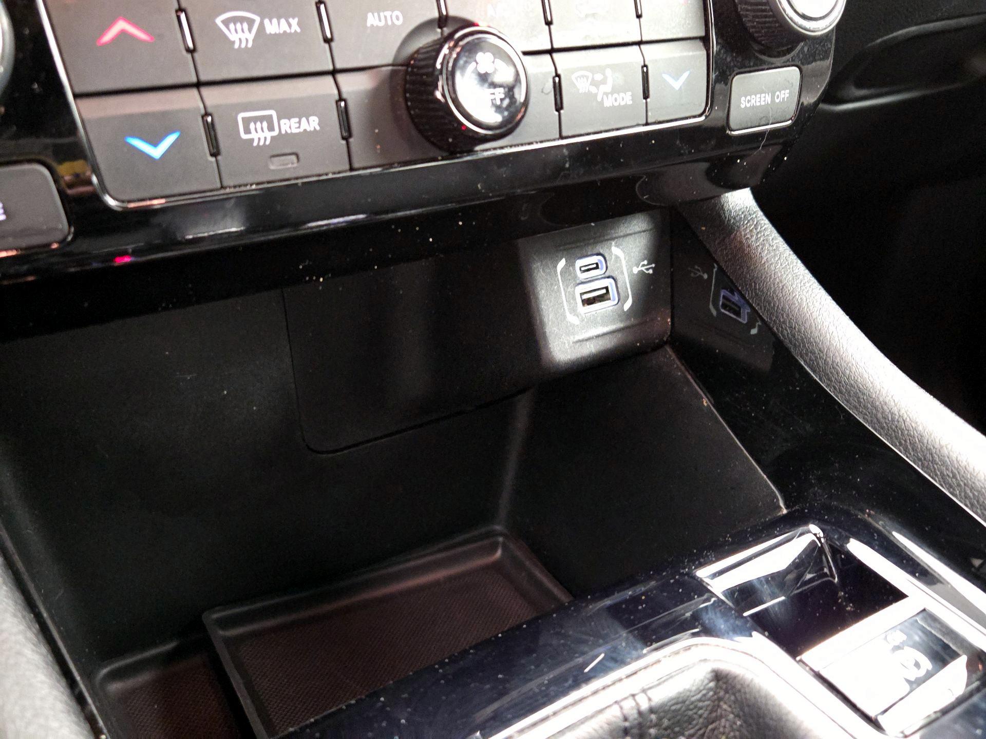 Thumbnail: 2023 Jeep Compass - 18