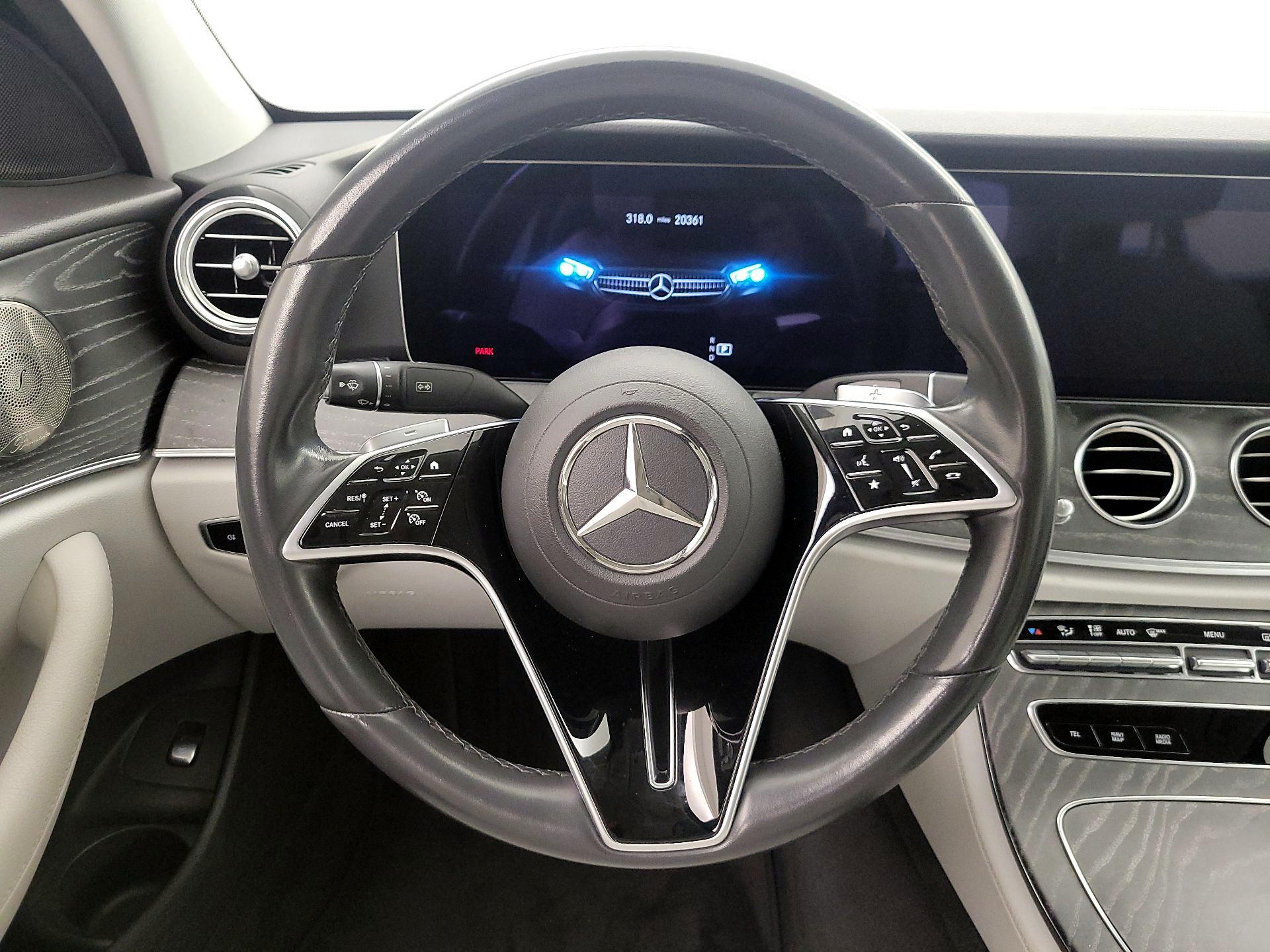 Thumbnail: 2022 Mercedes-Benz E-Class - 10