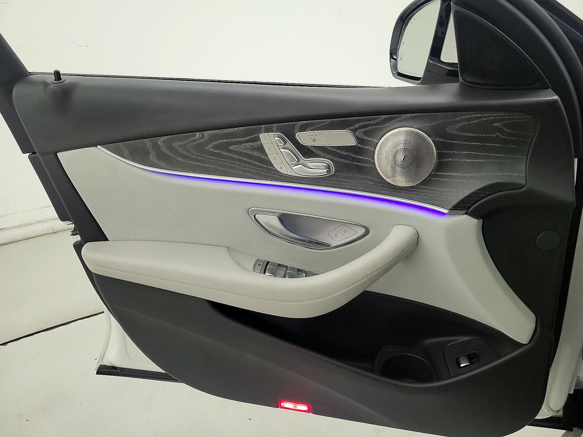 Thumbnail: 2022 Mercedes-Benz E-Class - 12