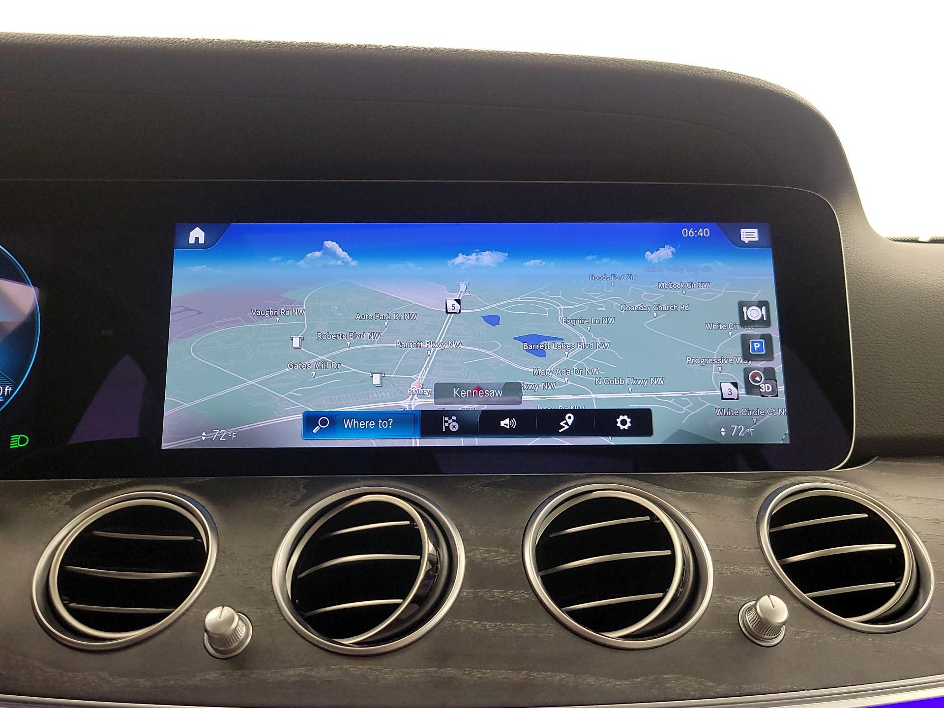 Thumbnail: 2022 Mercedes-Benz E-Class - 14