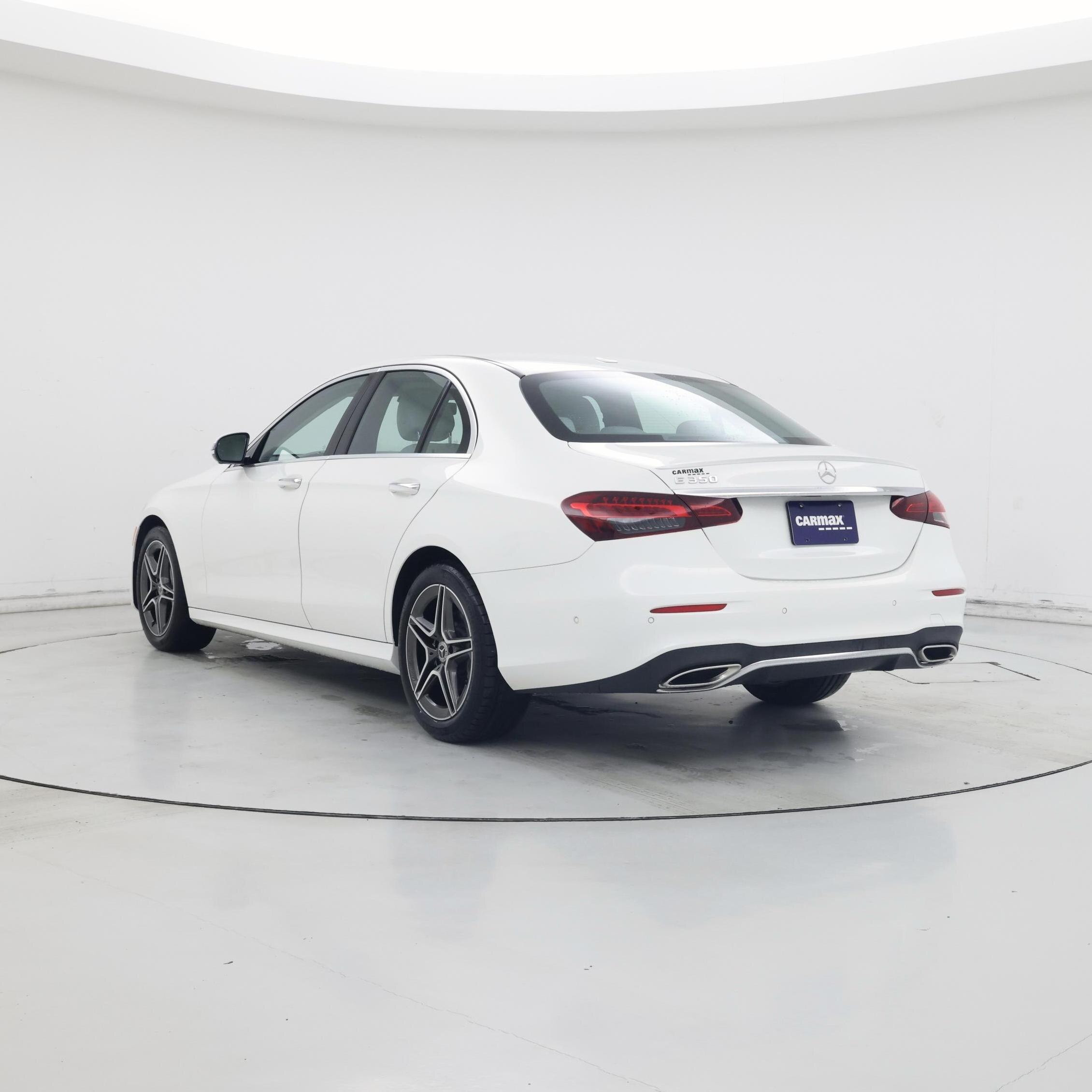 Thumbnail: 2022 Mercedes-Benz E-Class - 2