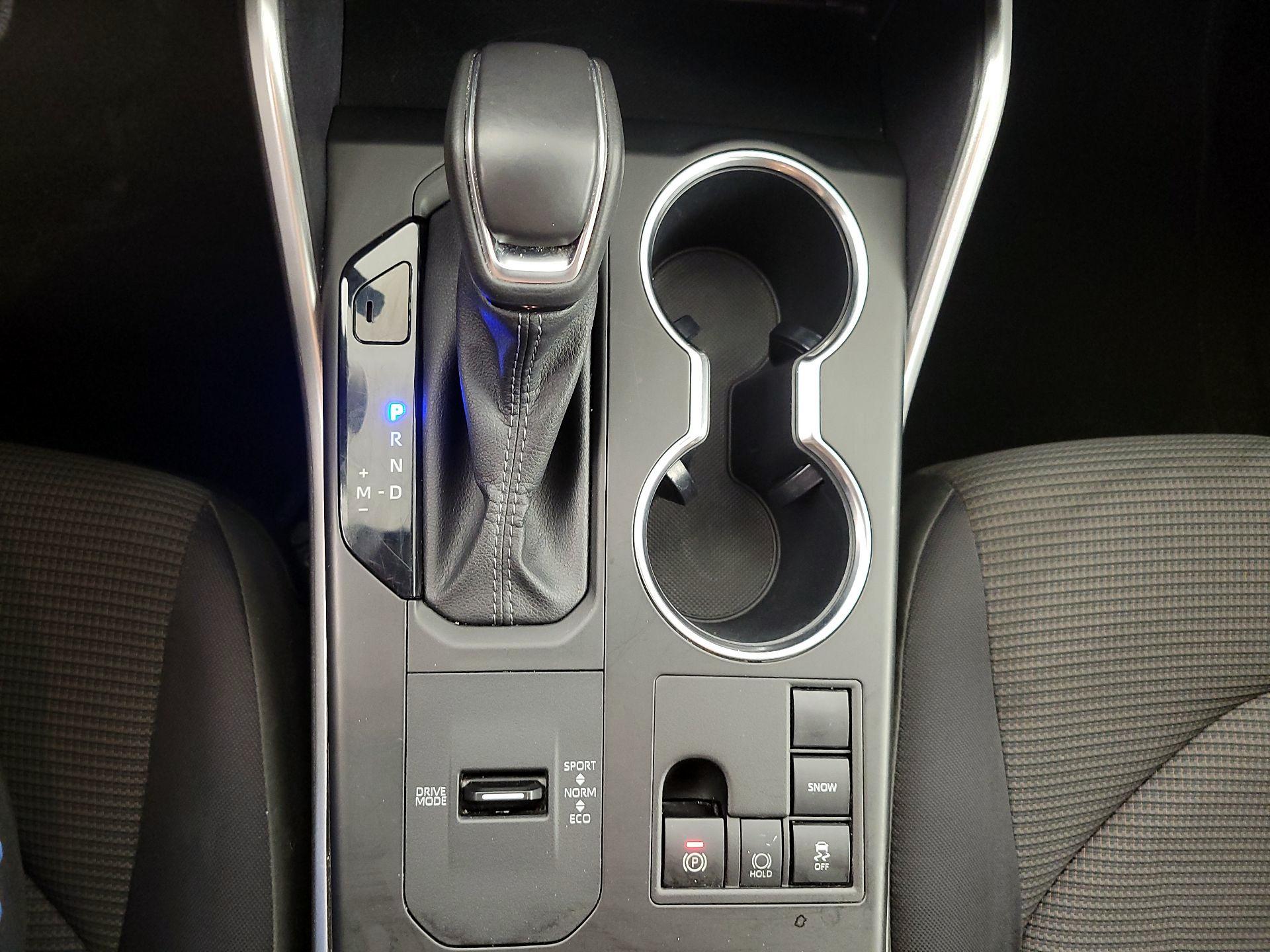 Thumbnail: 2023 Toyota Highlander - 17