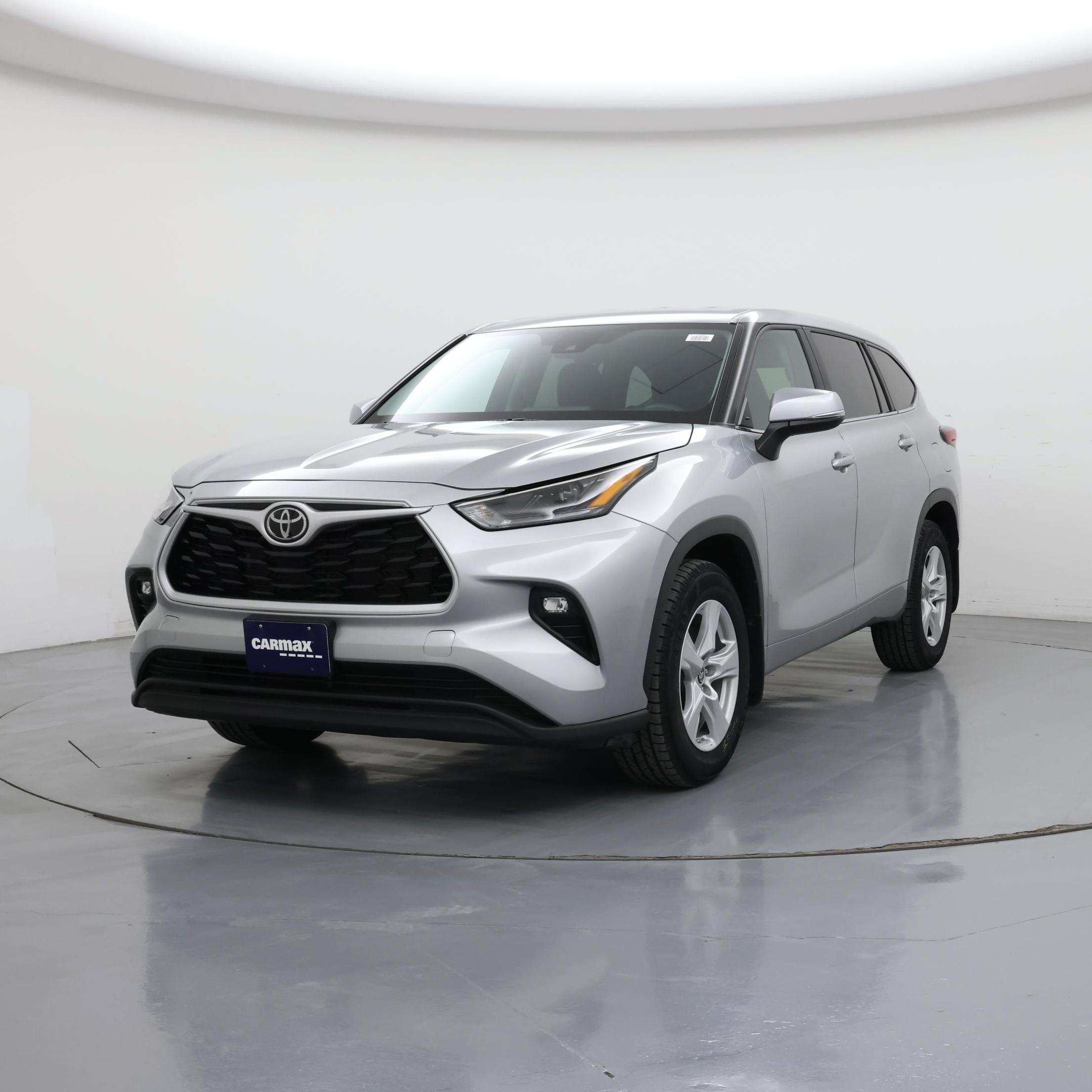 Thumbnail: 2023 Toyota Highlander - 4