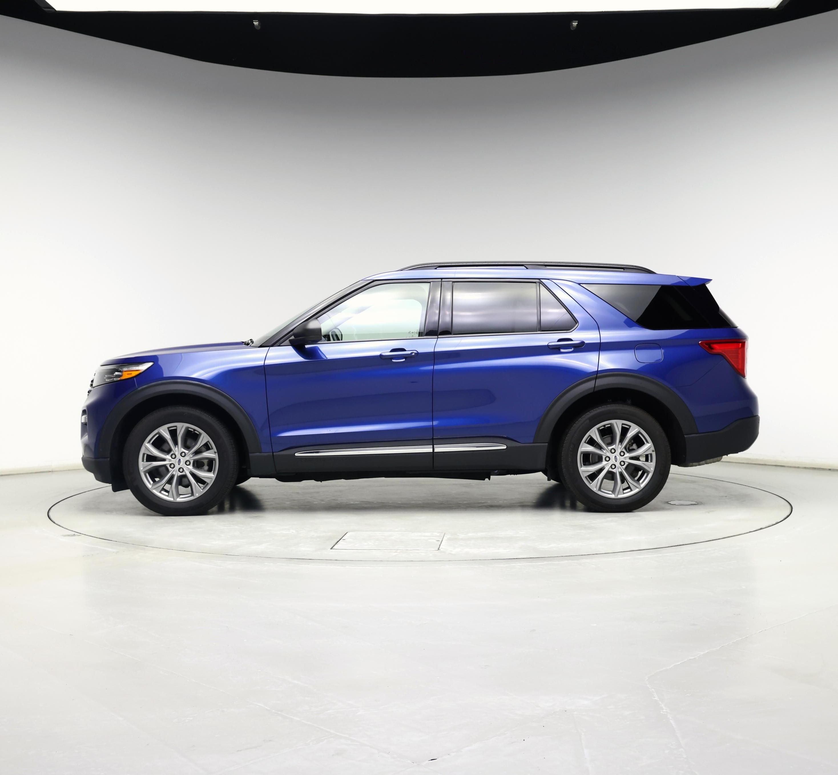 Thumbnail: 2022 Ford Explorer - 3