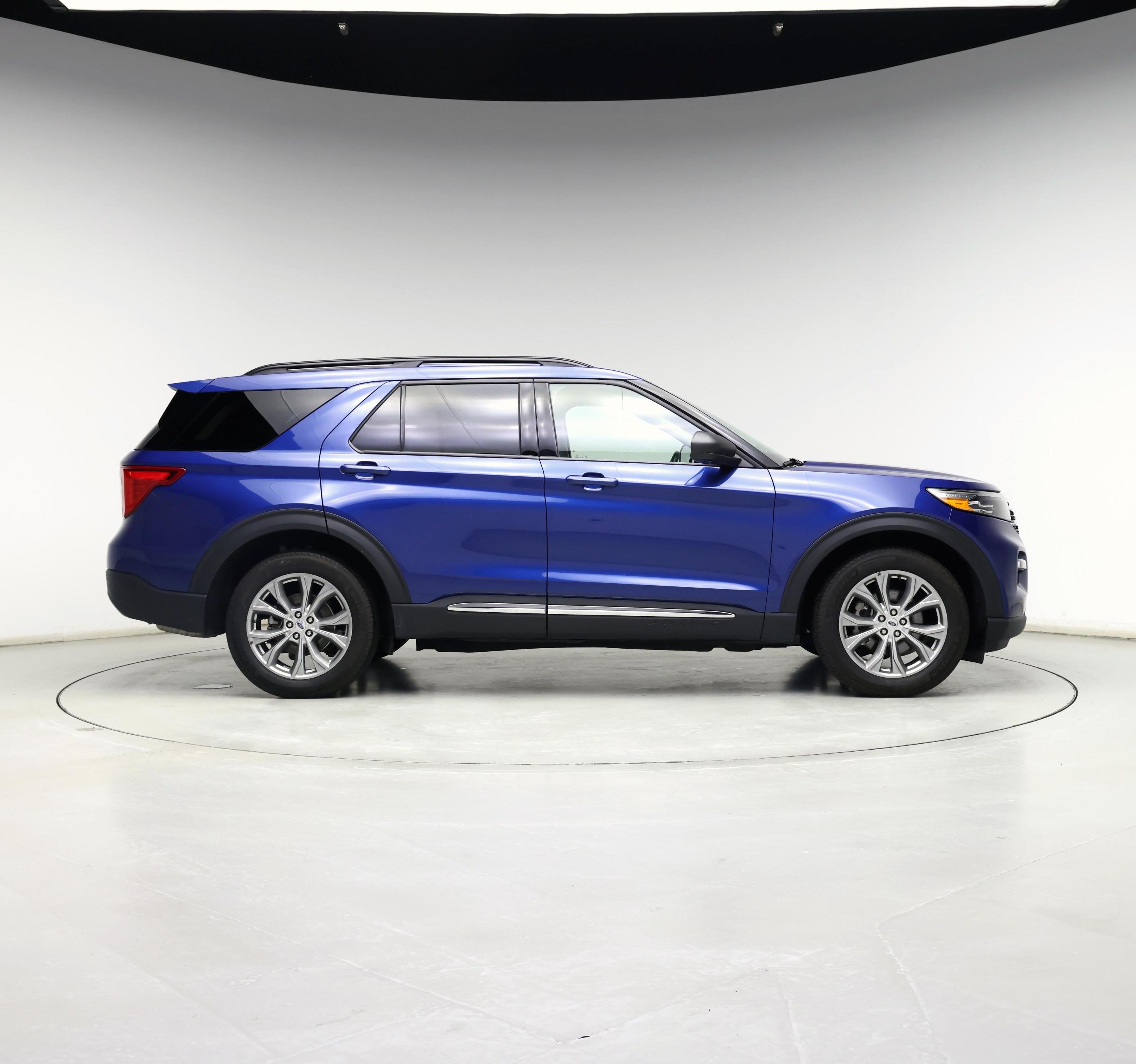 Thumbnail: 2022 Ford Explorer - 7