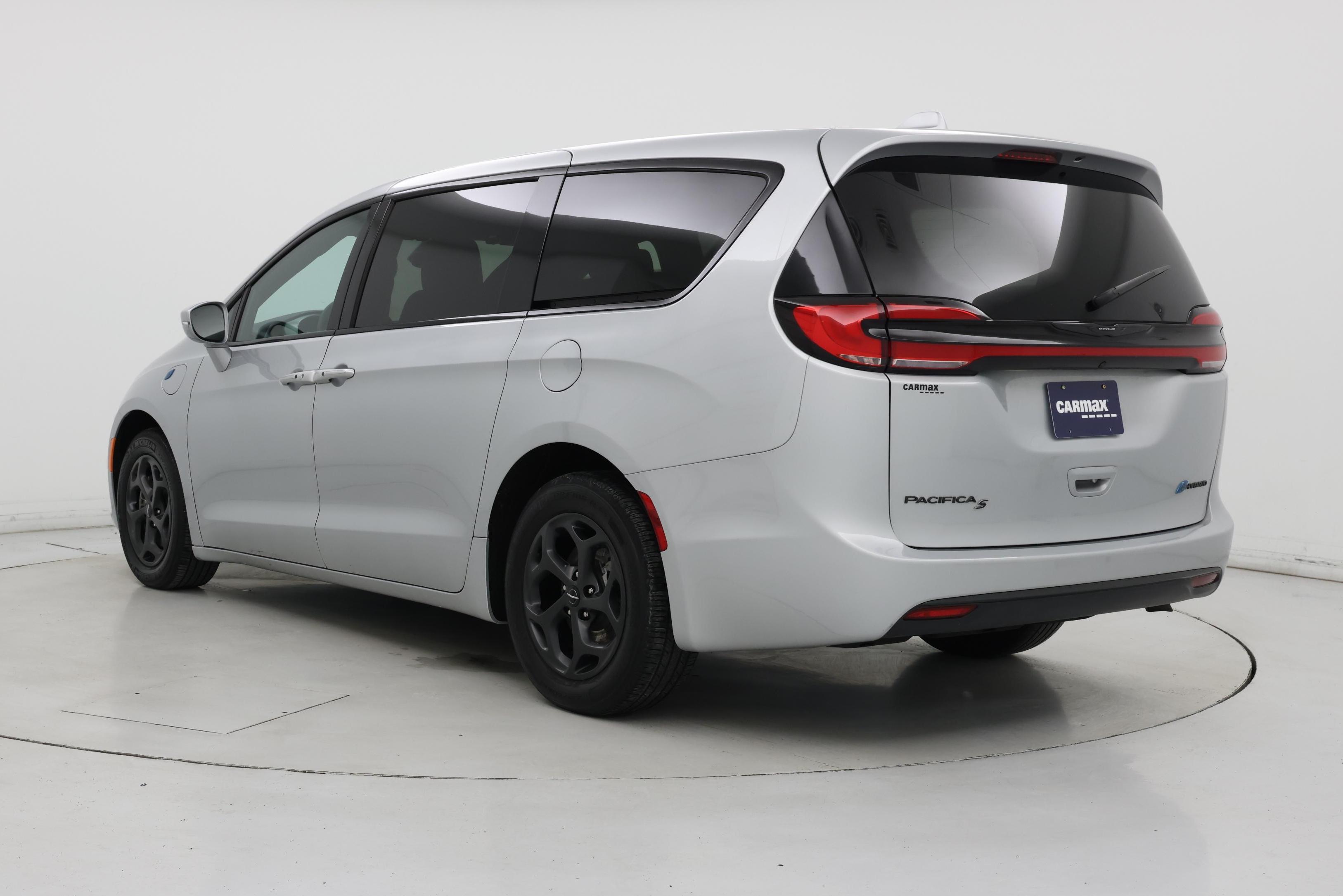 Thumbnail: 2022 Chrysler Pacifica - 2