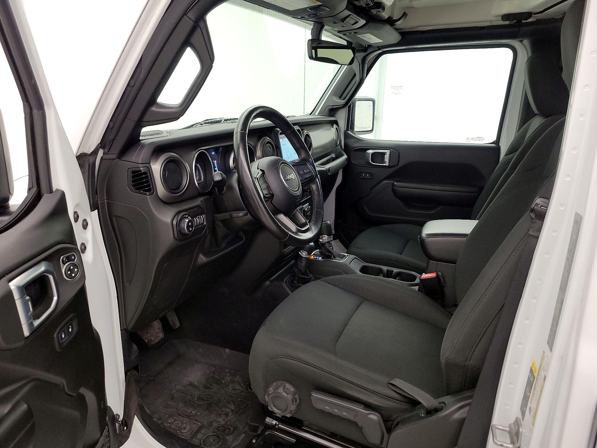 Thumbnail: 2021 Jeep Gladiator - 11