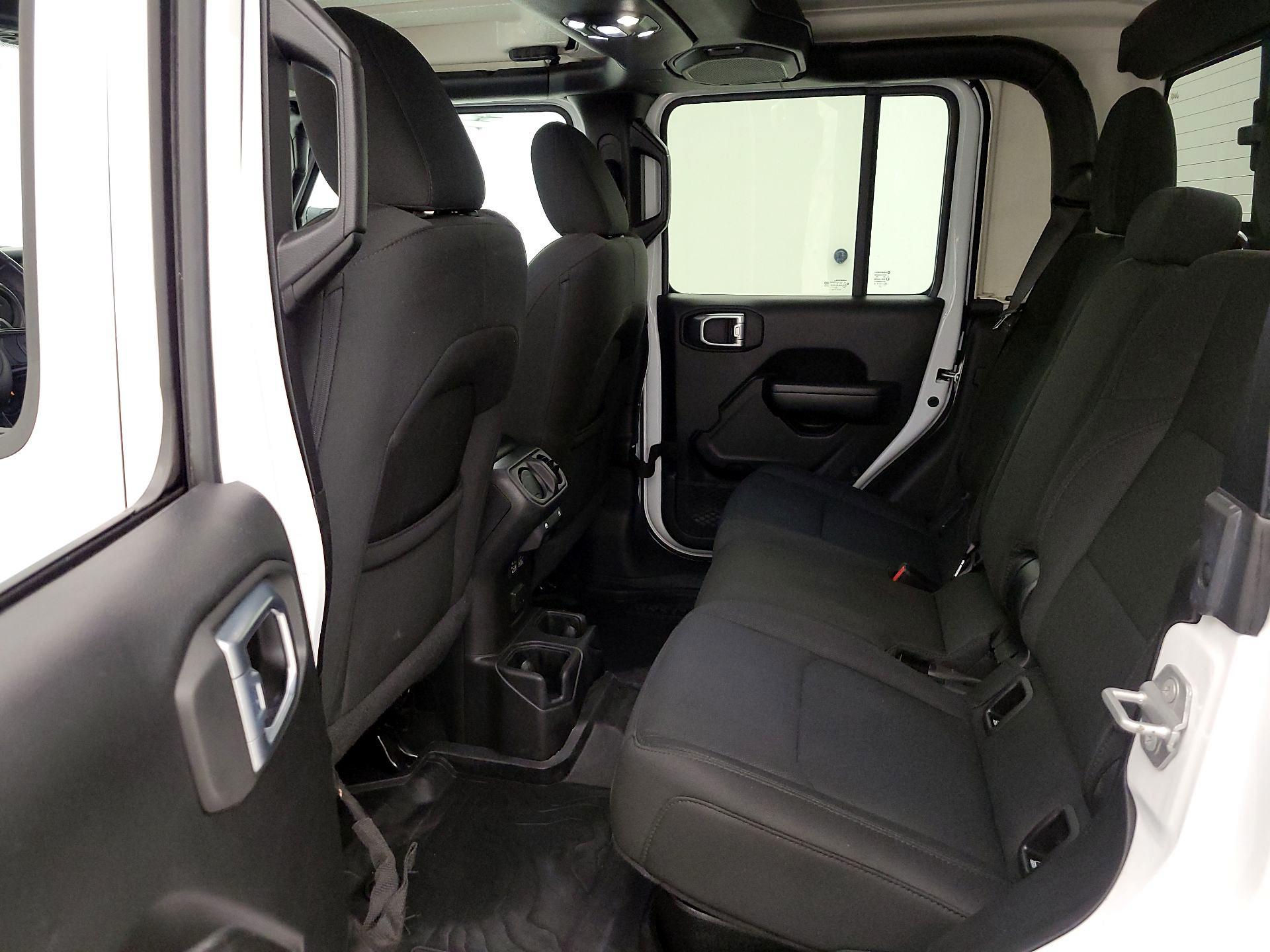 Thumbnail: 2021 Jeep Gladiator - 20