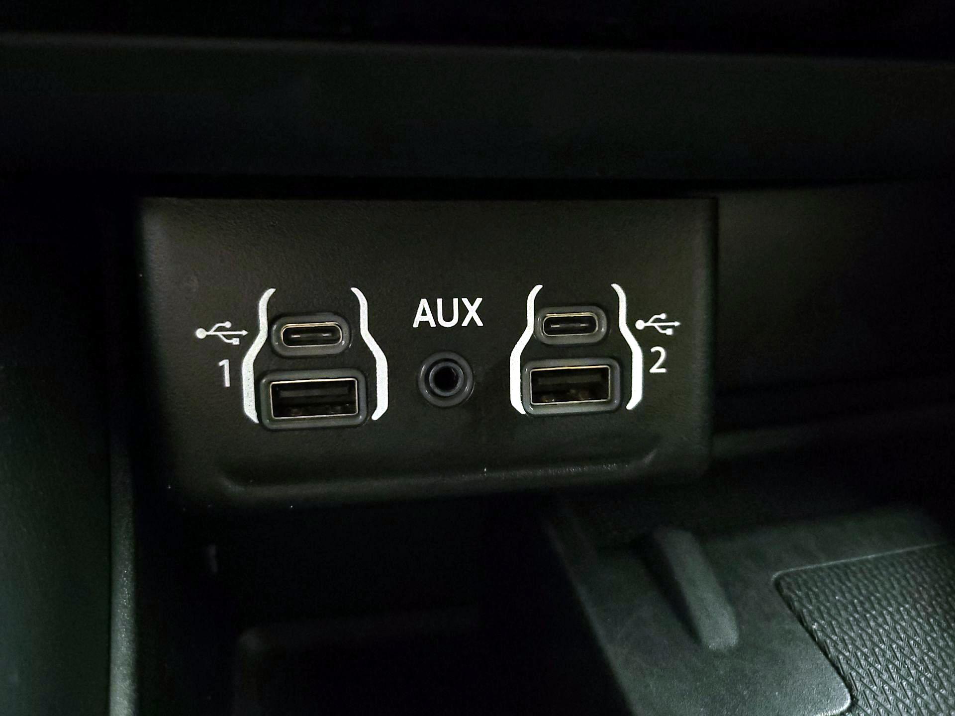 Thumbnail: 2023 Dodge Durango - 18