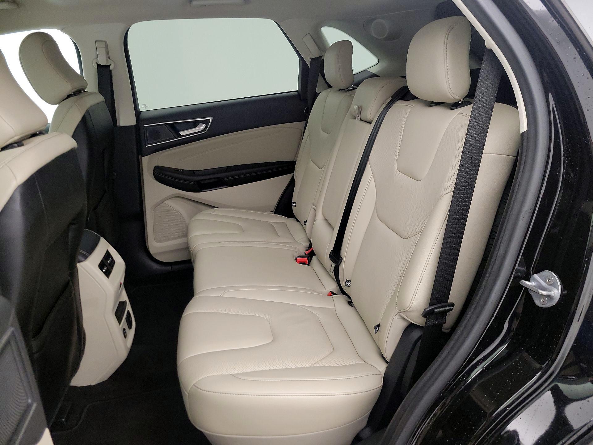 Thumbnail: 2022 Ford Edge - 20