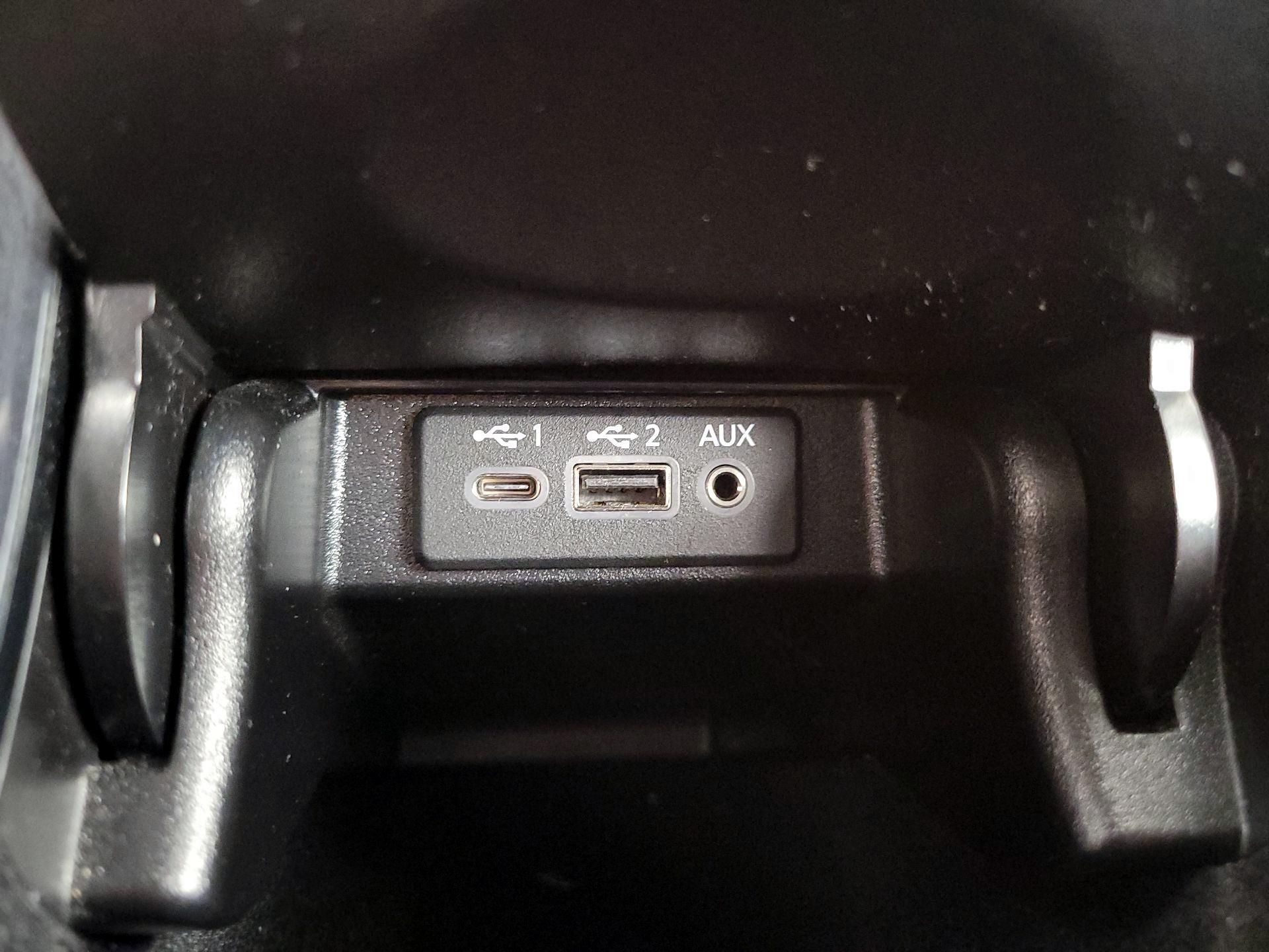 Thumbnail: 2020 Nissan Maxima - 19