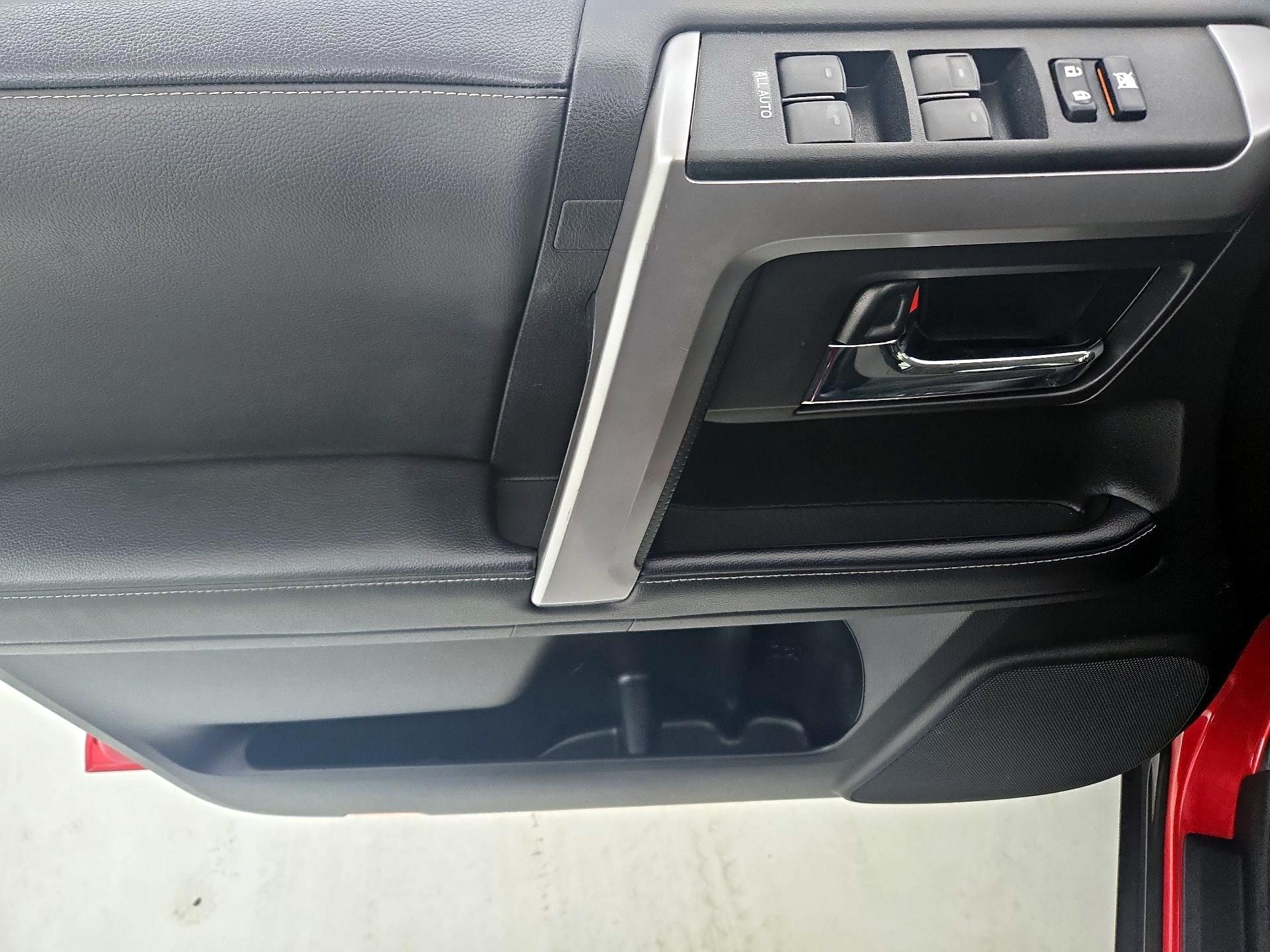 Thumbnail: 2023 Toyota 4Runner - 12