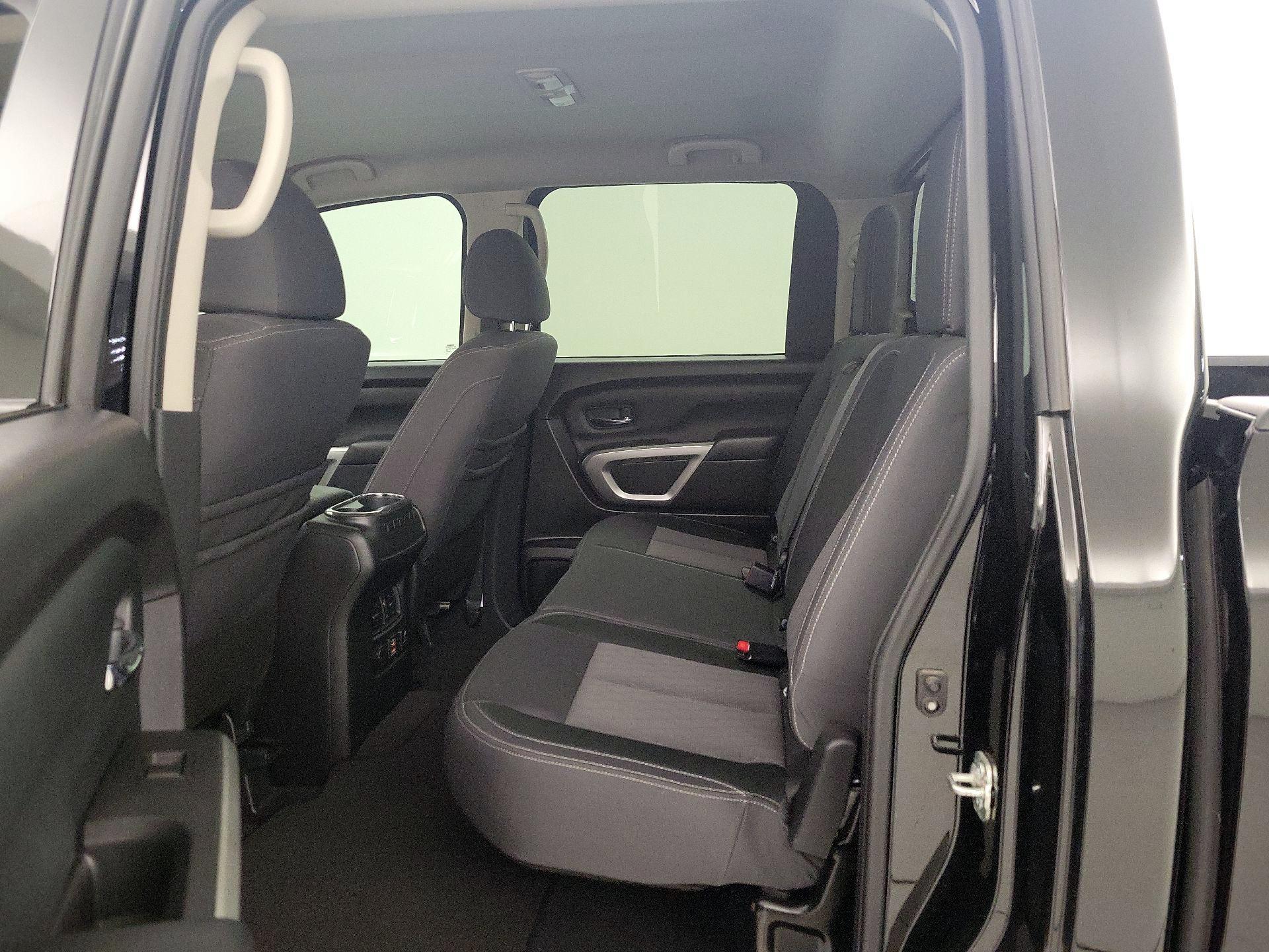 Thumbnail: 2021 Nissan Titan - 18