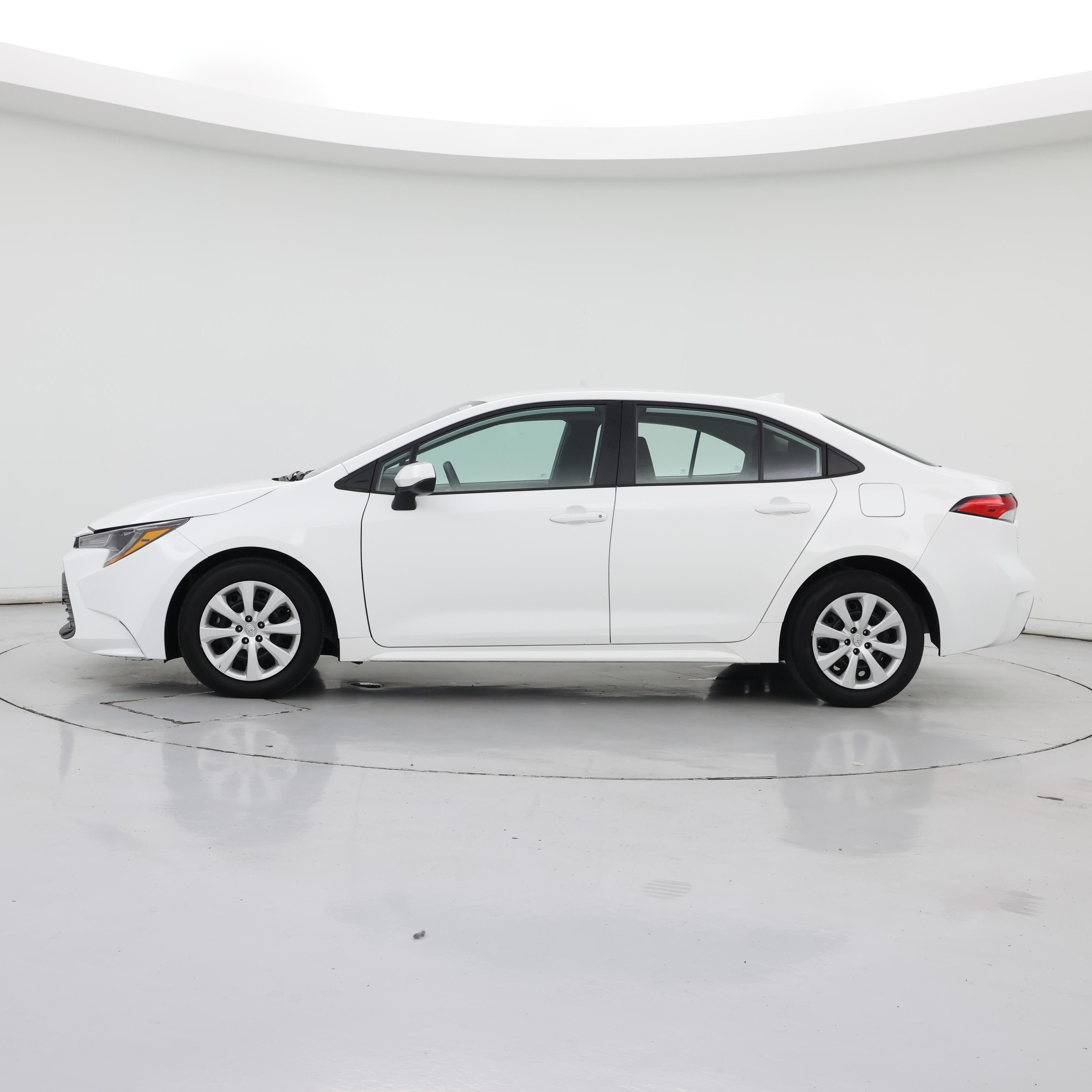 Thumbnail: 2024 Toyota Corolla - 3