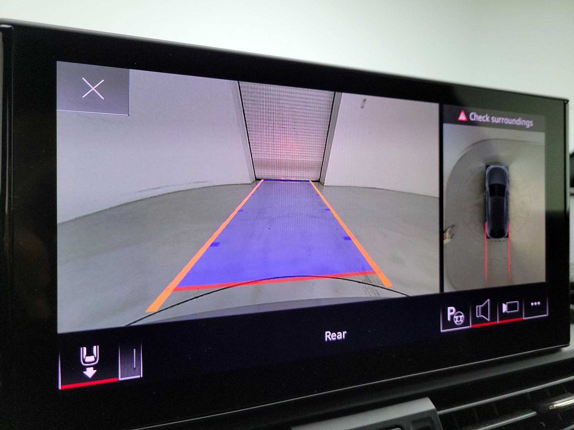 Thumbnail: 2023 Audi Q5 - 14