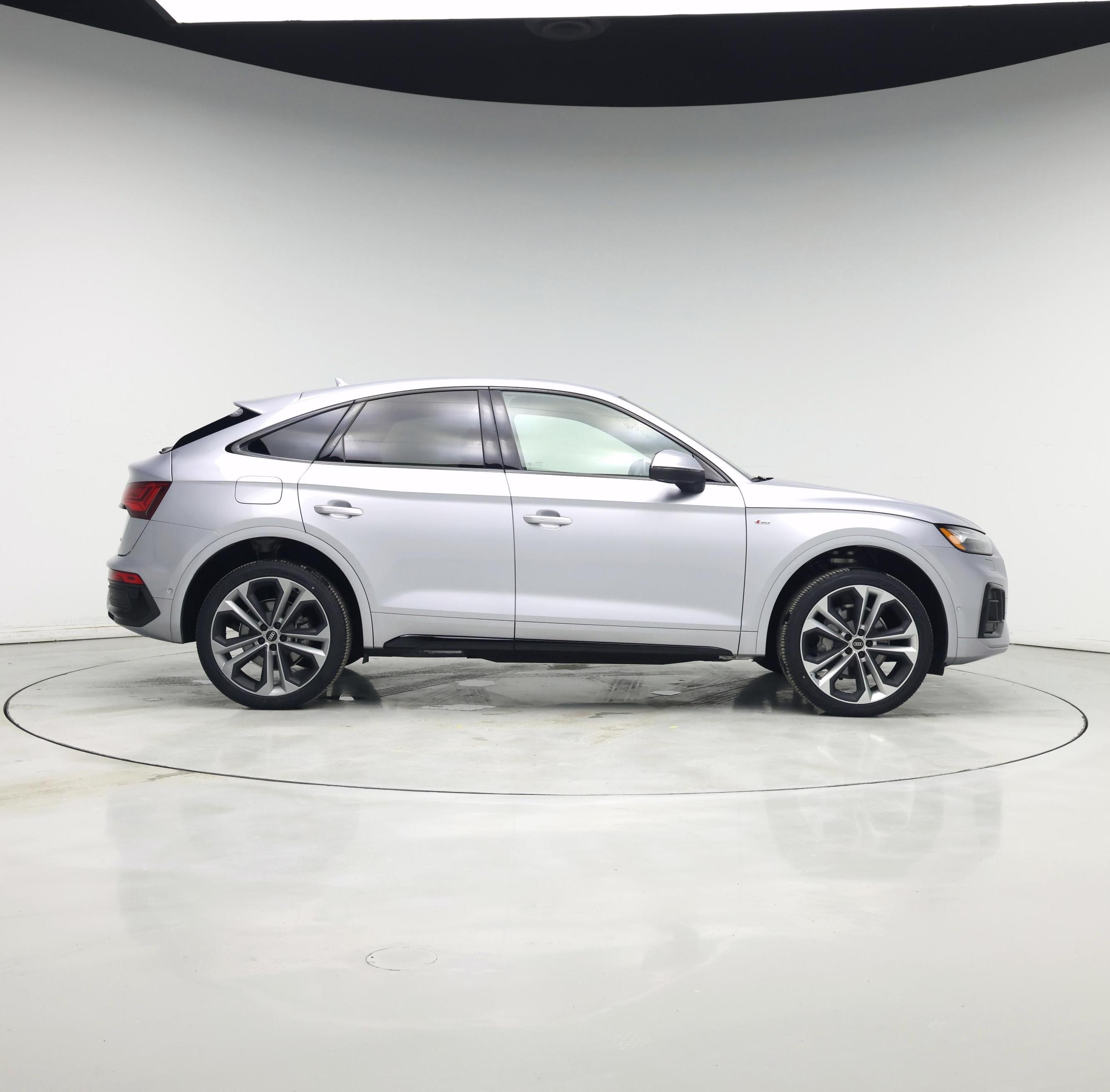 Thumbnail: 2023 Audi Q5 - 7