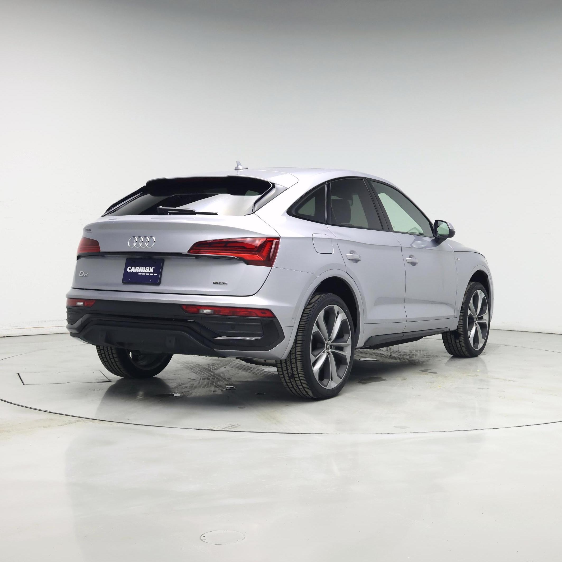 Thumbnail: 2023 Audi Q5 - 8