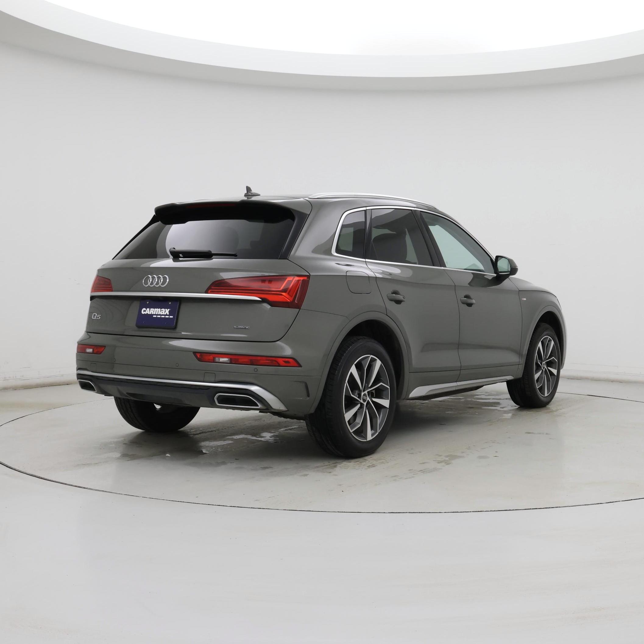 Thumbnail: 2024 Audi Q5 - 8