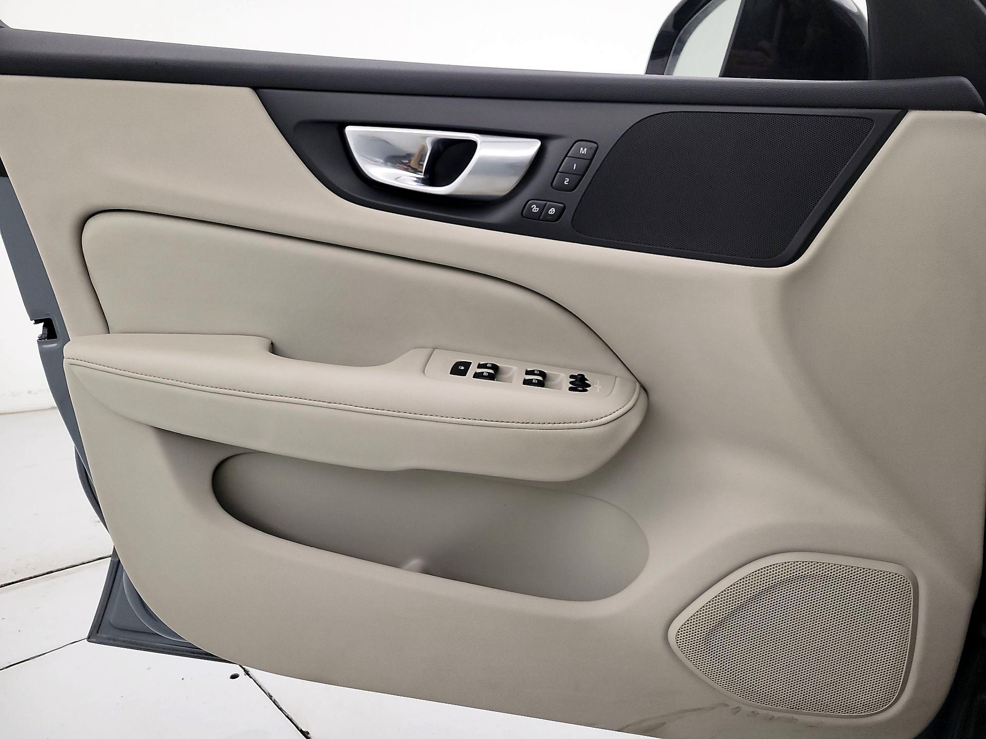 Thumbnail: 2024 Volvo S60 - 12