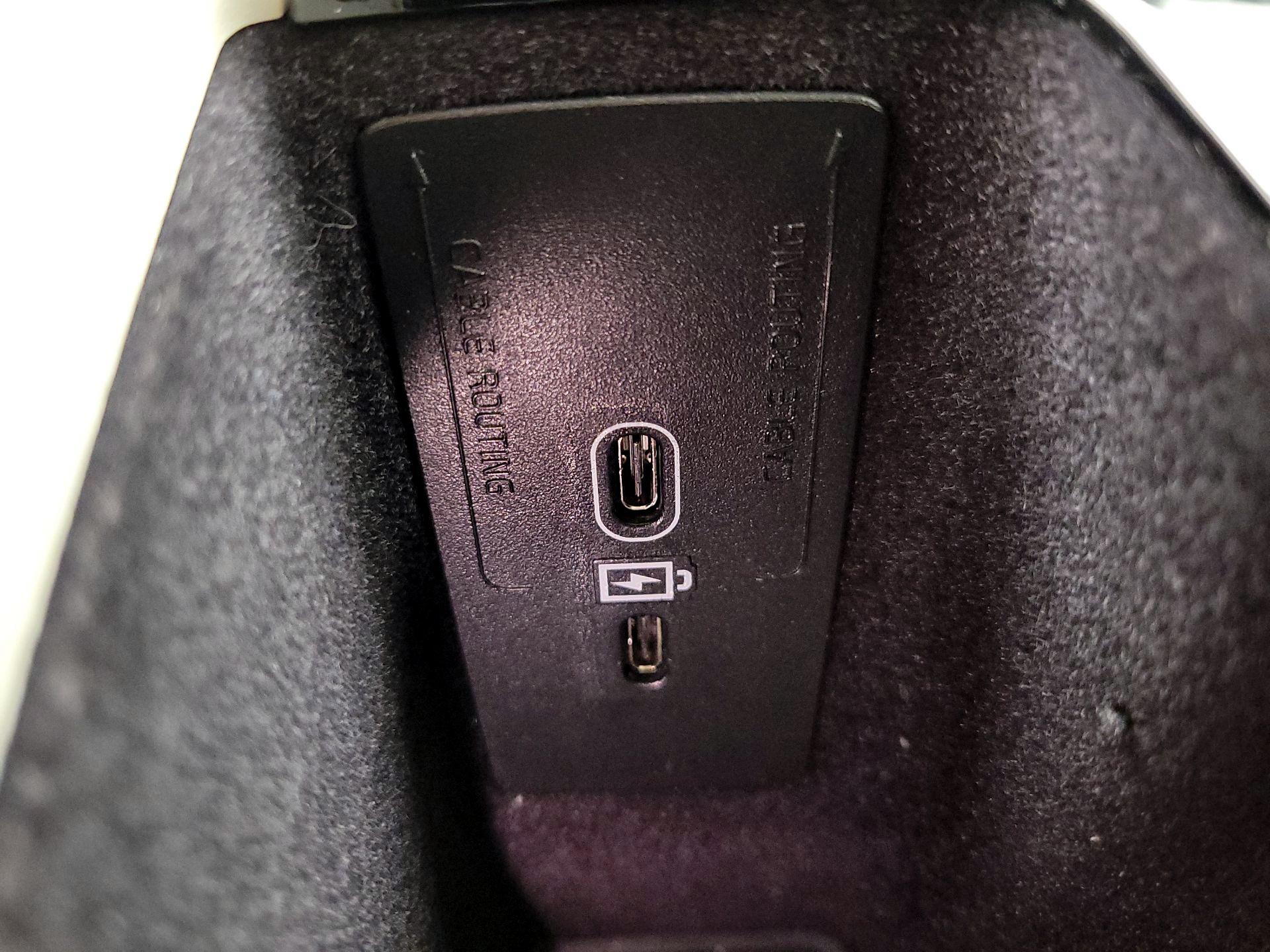 Thumbnail: 2024 Volvo S60 - 17