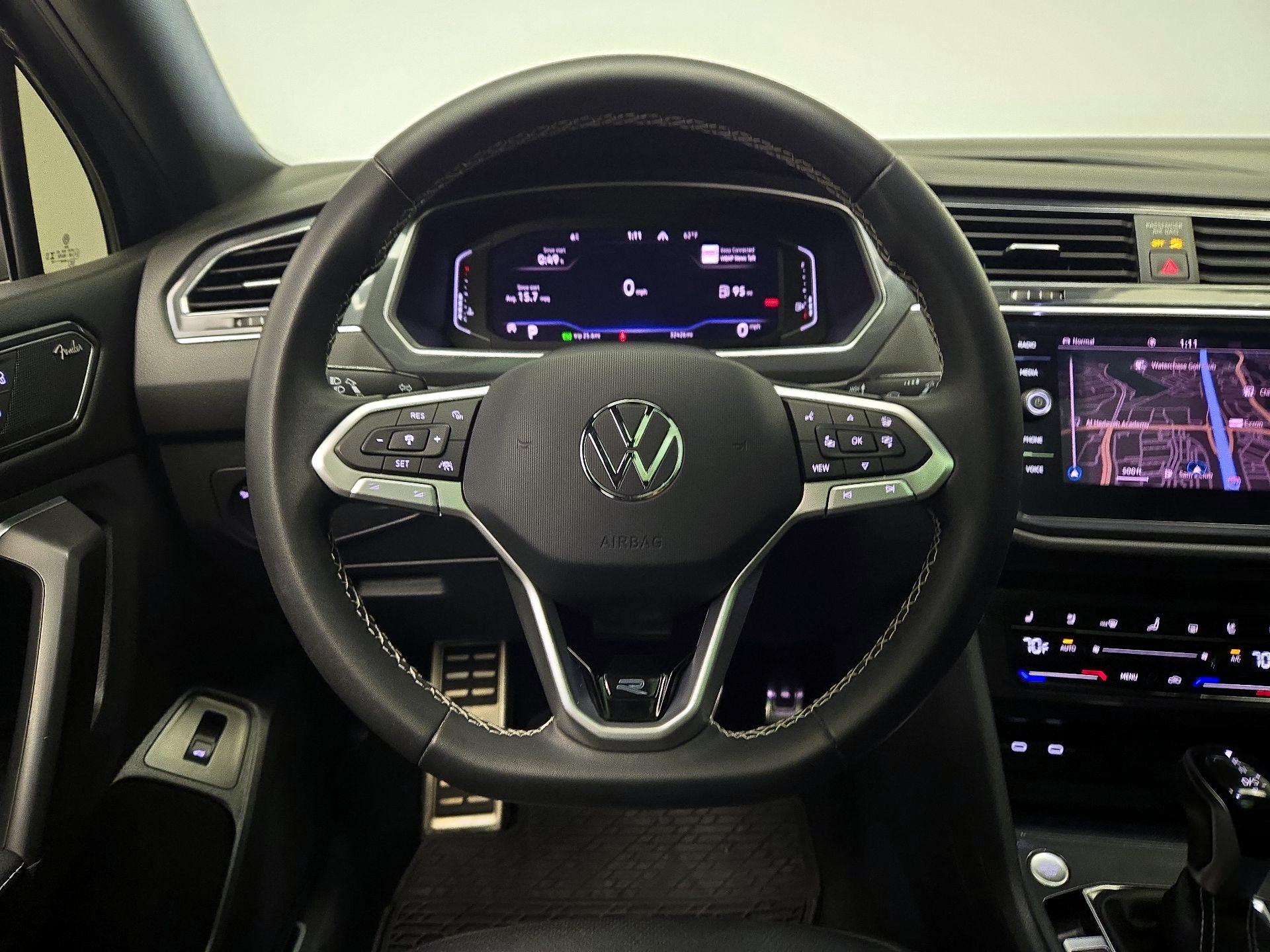 Thumbnail: 2023 Volkswagen Tiguan - 10