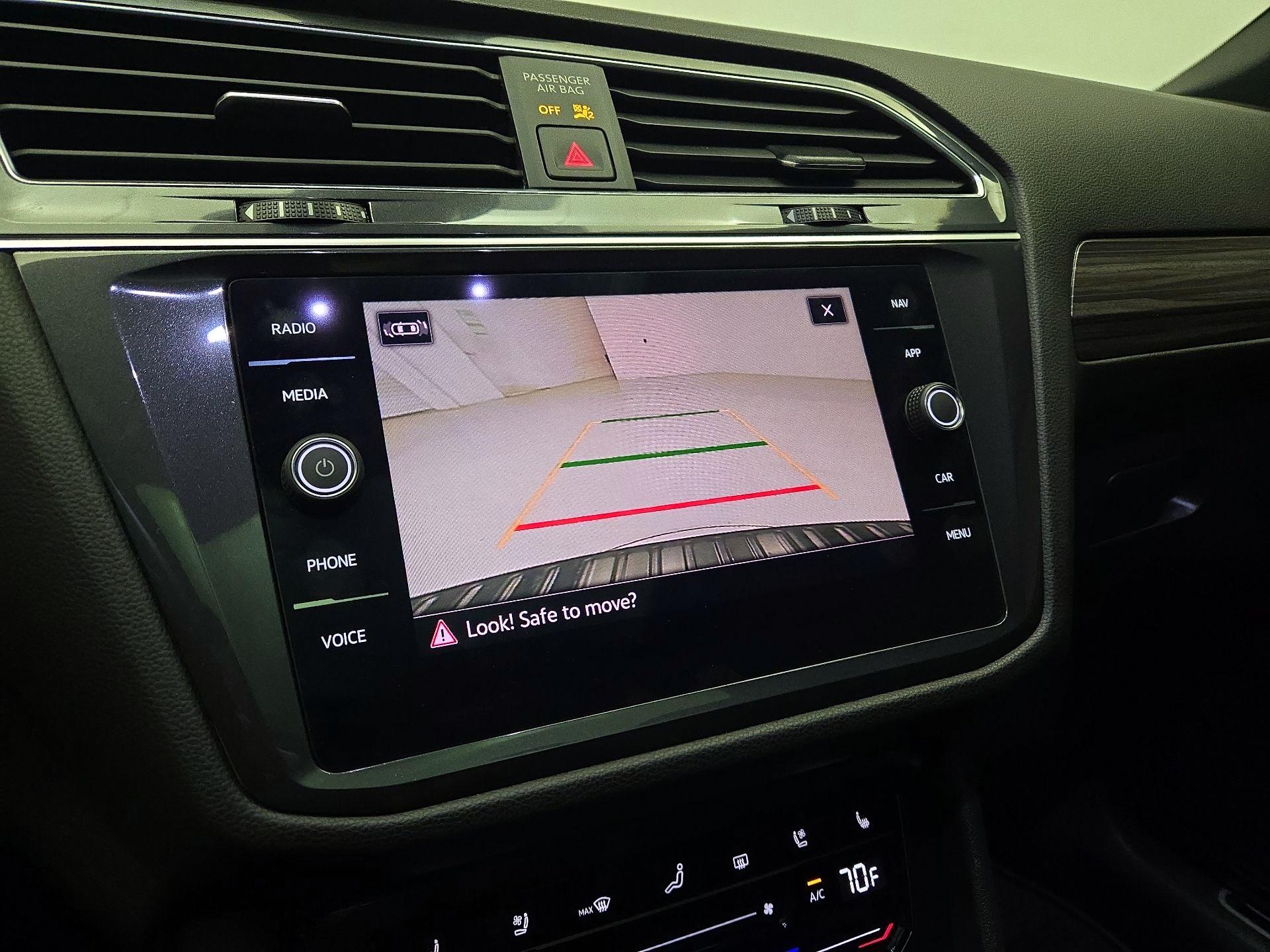 Thumbnail: 2023 Volkswagen Tiguan - 15