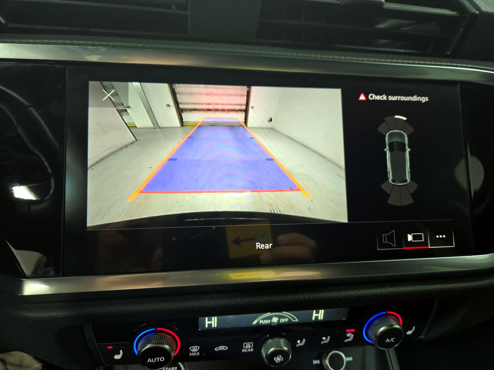 Thumbnail: 2024 Audi Q3 - 14