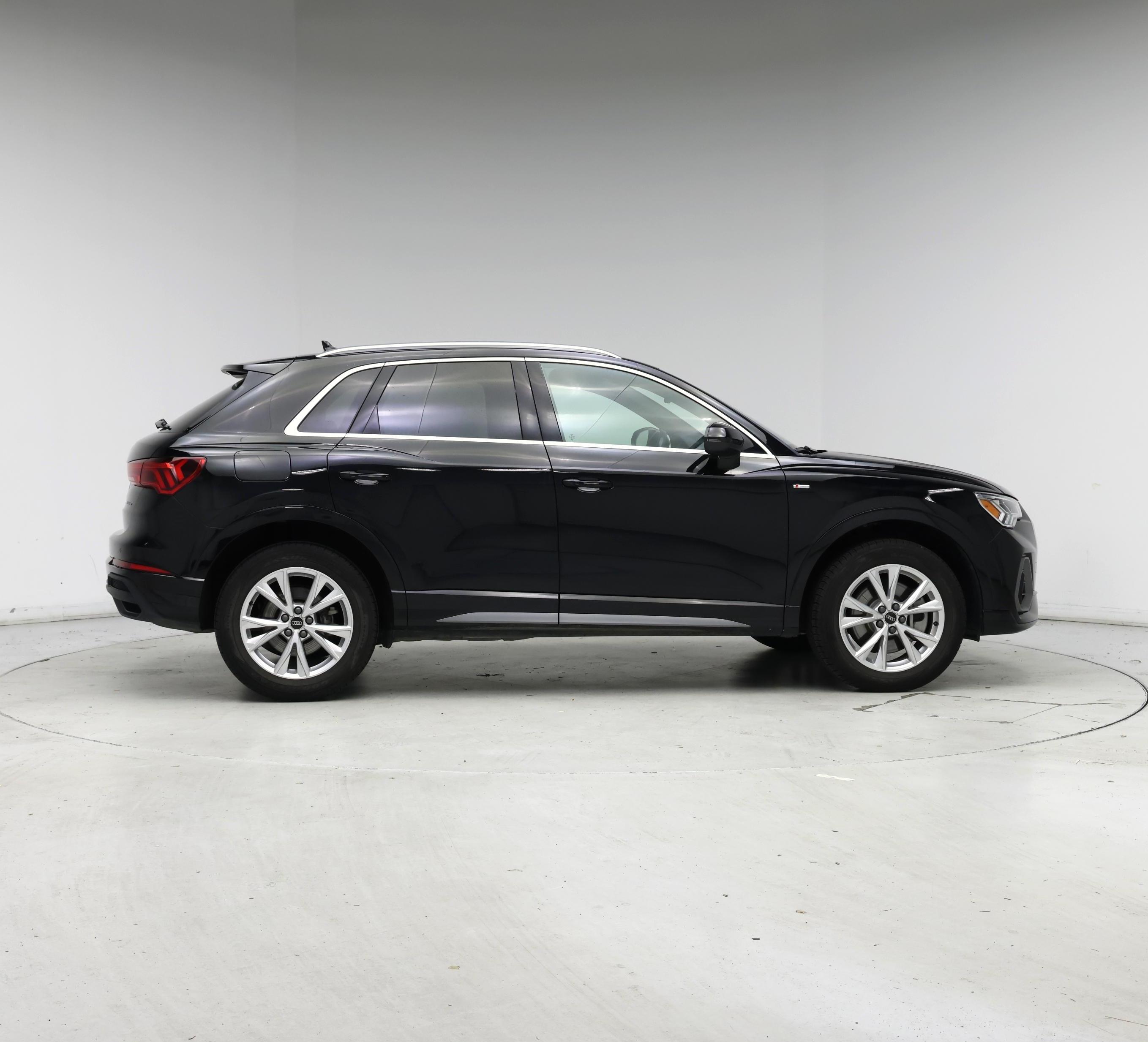 Thumbnail: 2024 Audi Q3 - 7