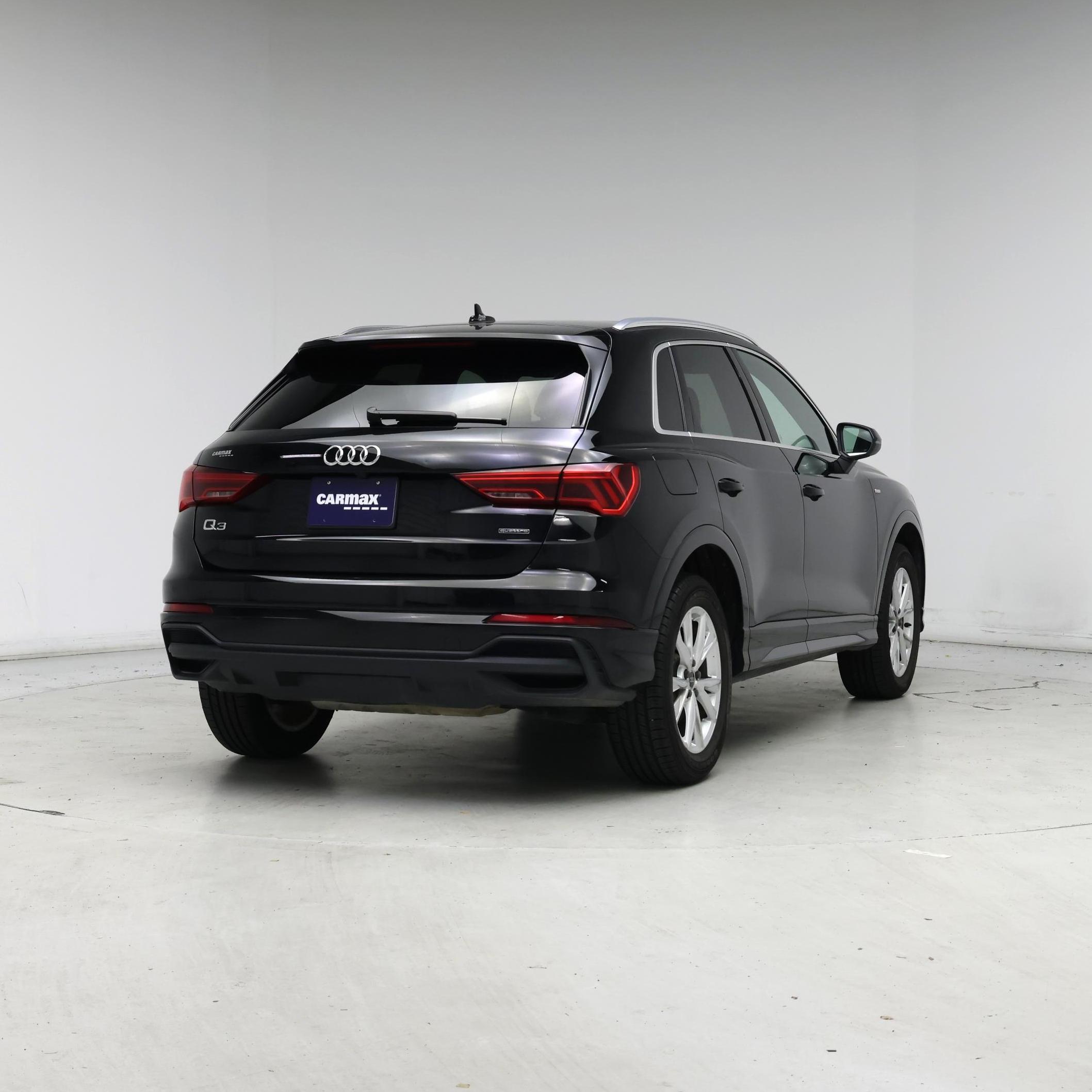 Thumbnail: 2024 Audi Q3 - 8