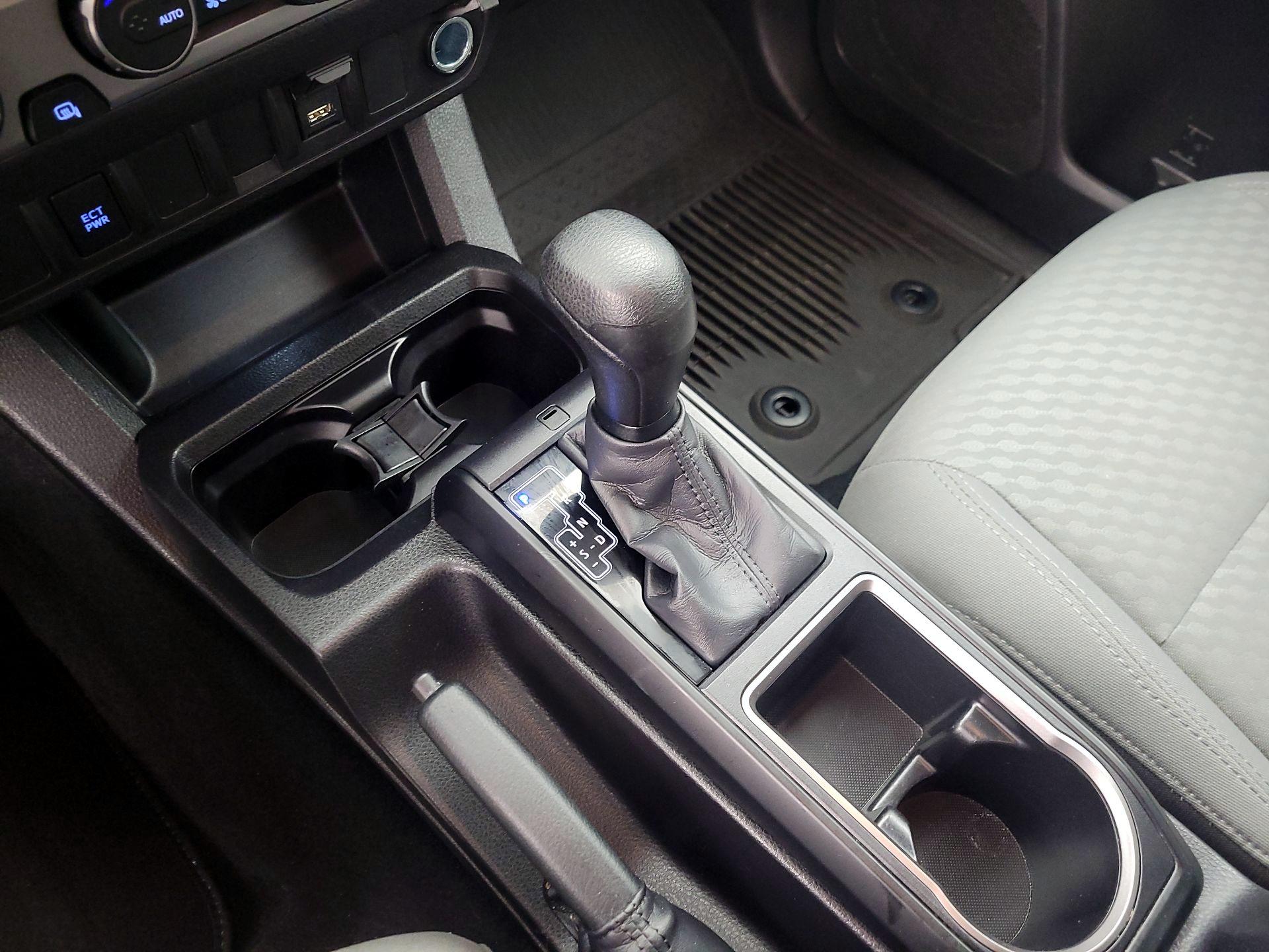 Thumbnail: 2023 Toyota Tacoma - 17