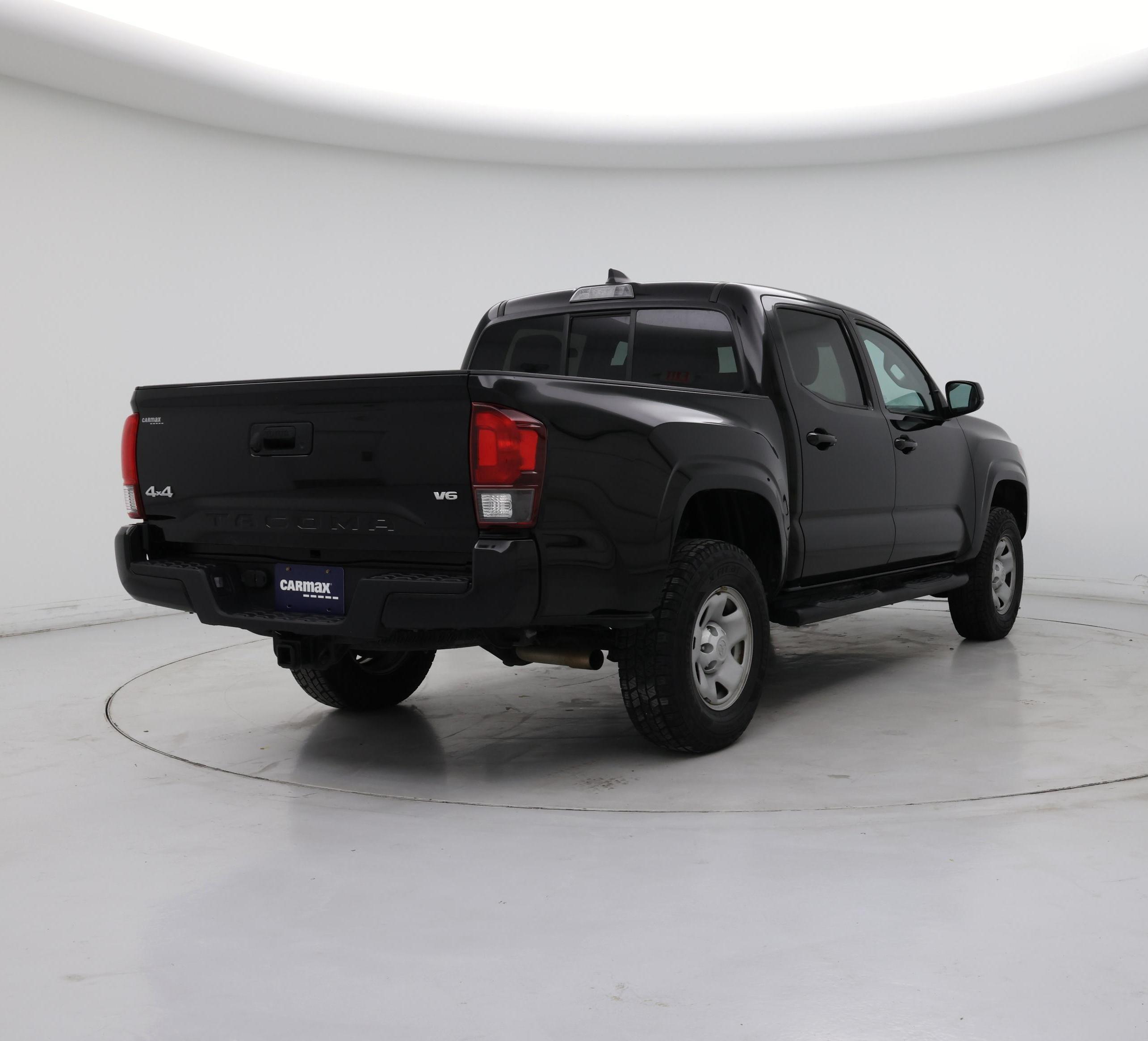 Thumbnail: 2023 Toyota Tacoma - 8