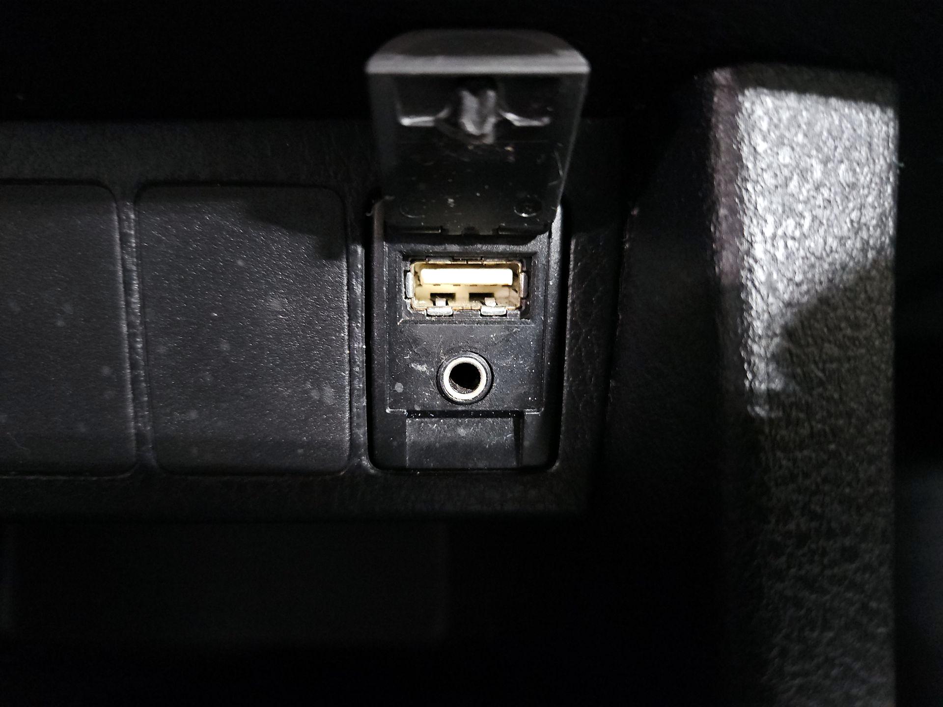 Thumbnail: 2014 Toyota Corolla - 17