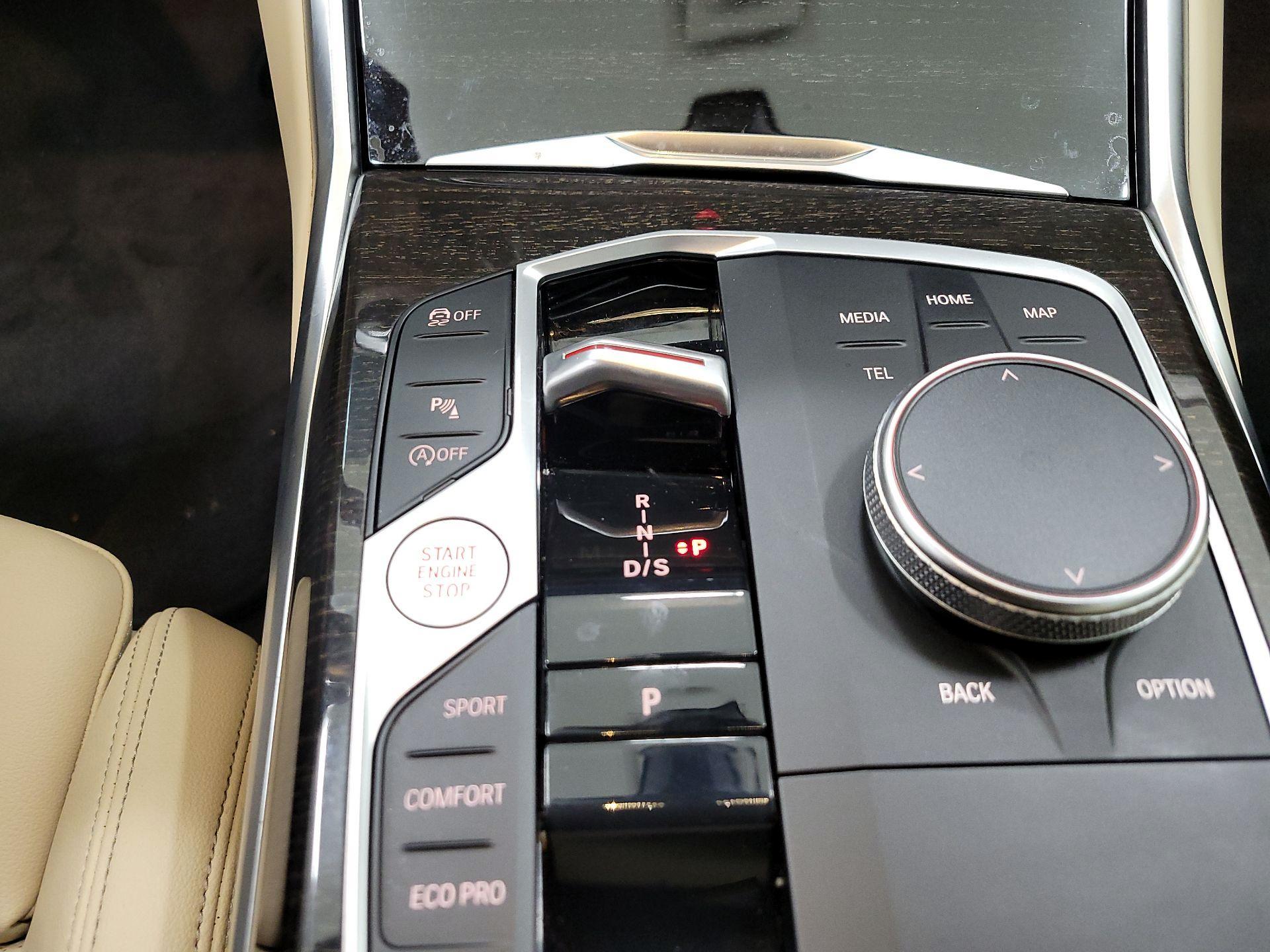 Thumbnail: 2023 BMW 3 Series - 18