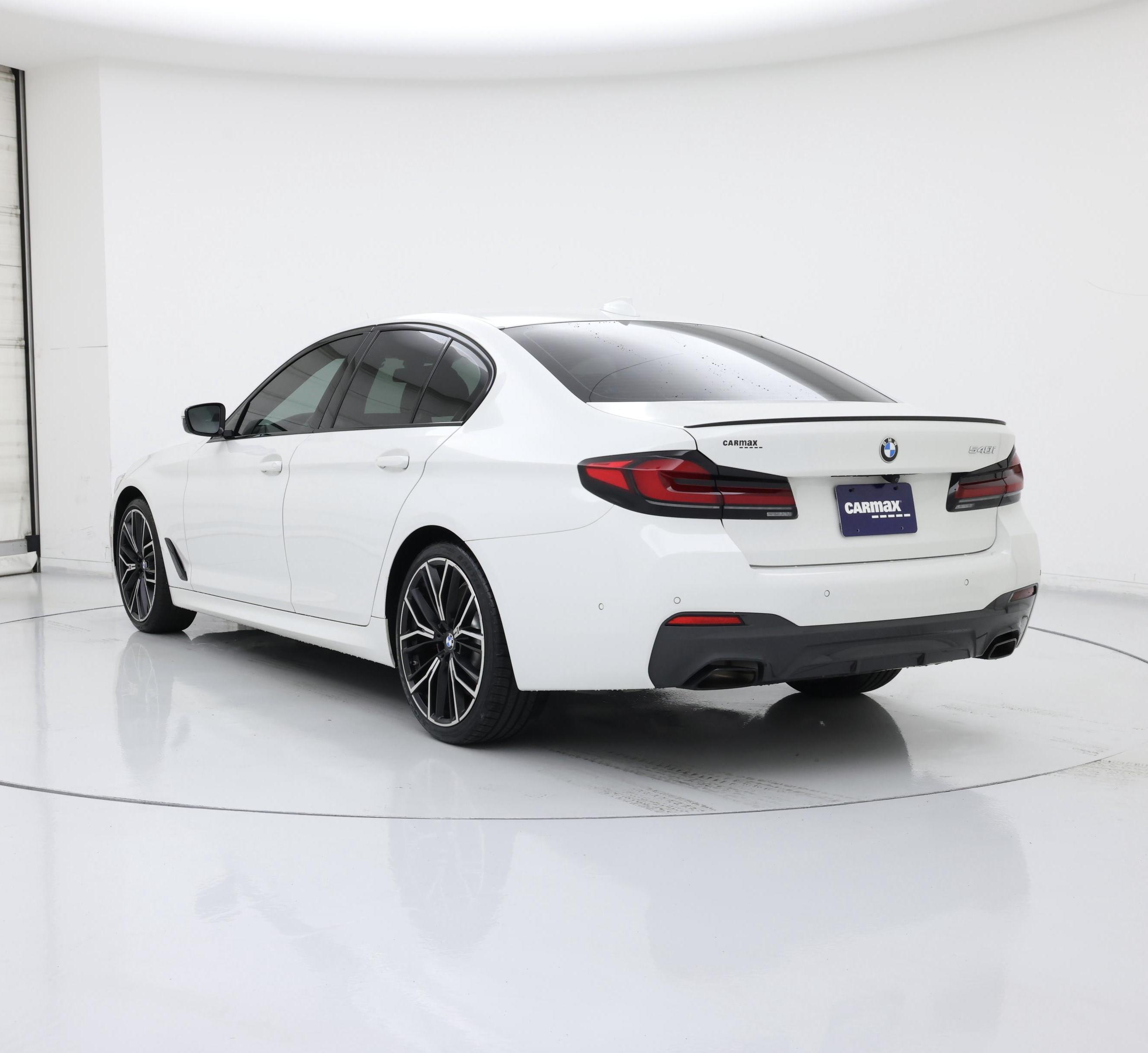 Thumbnail: 2023 BMW 5 Series - 2