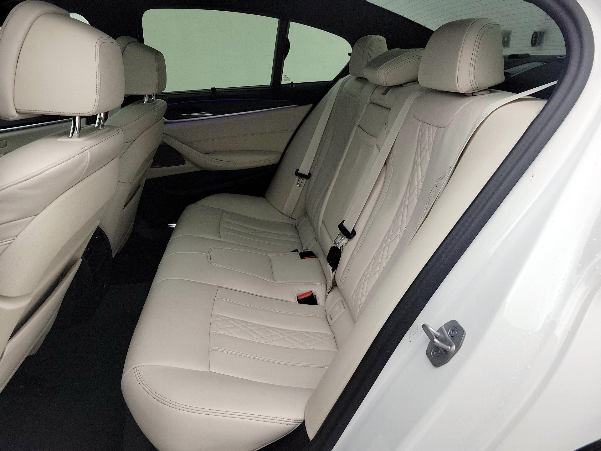 Thumbnail: 2023 BMW 5 Series - 20