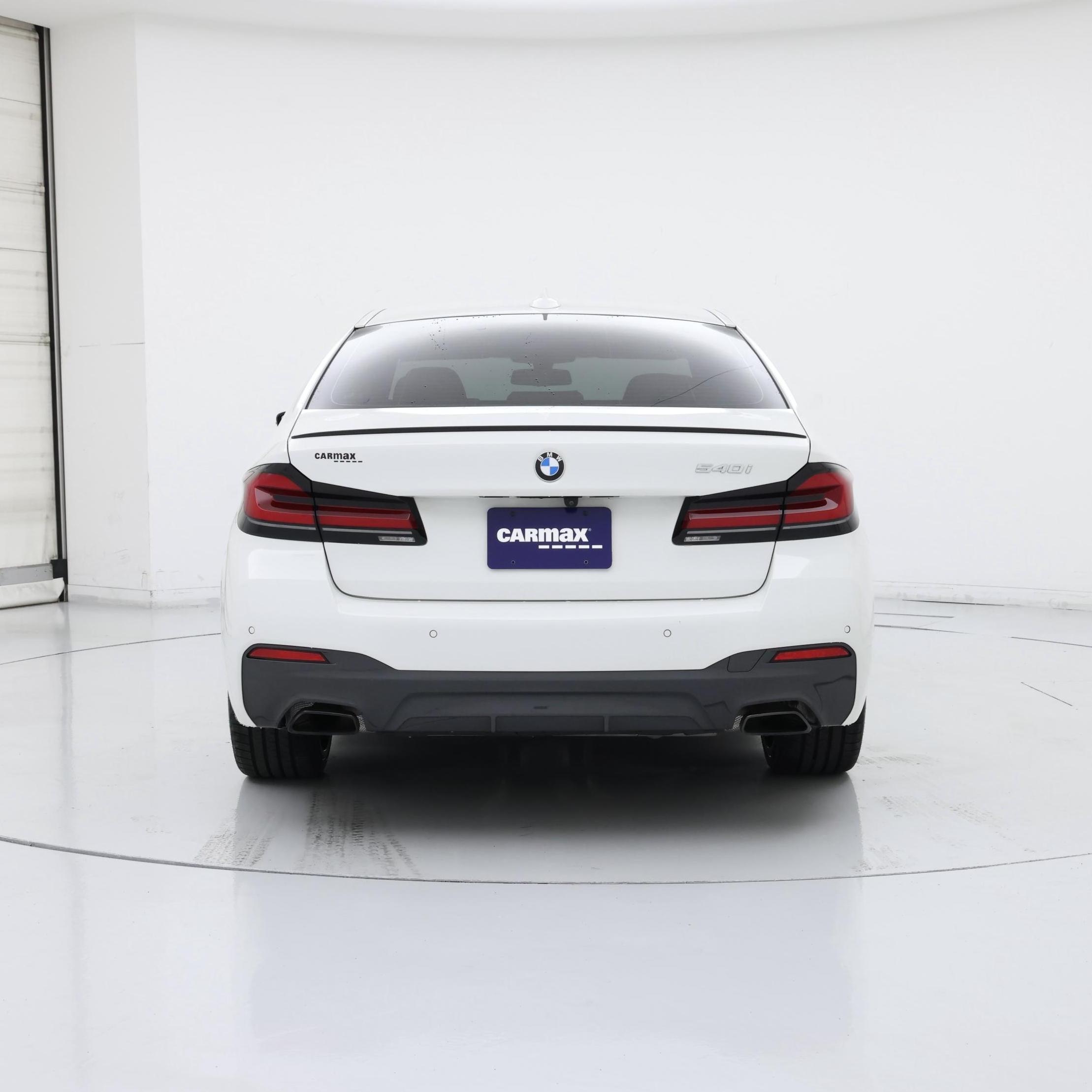 Thumbnail: 2023 BMW 5 Series - 6