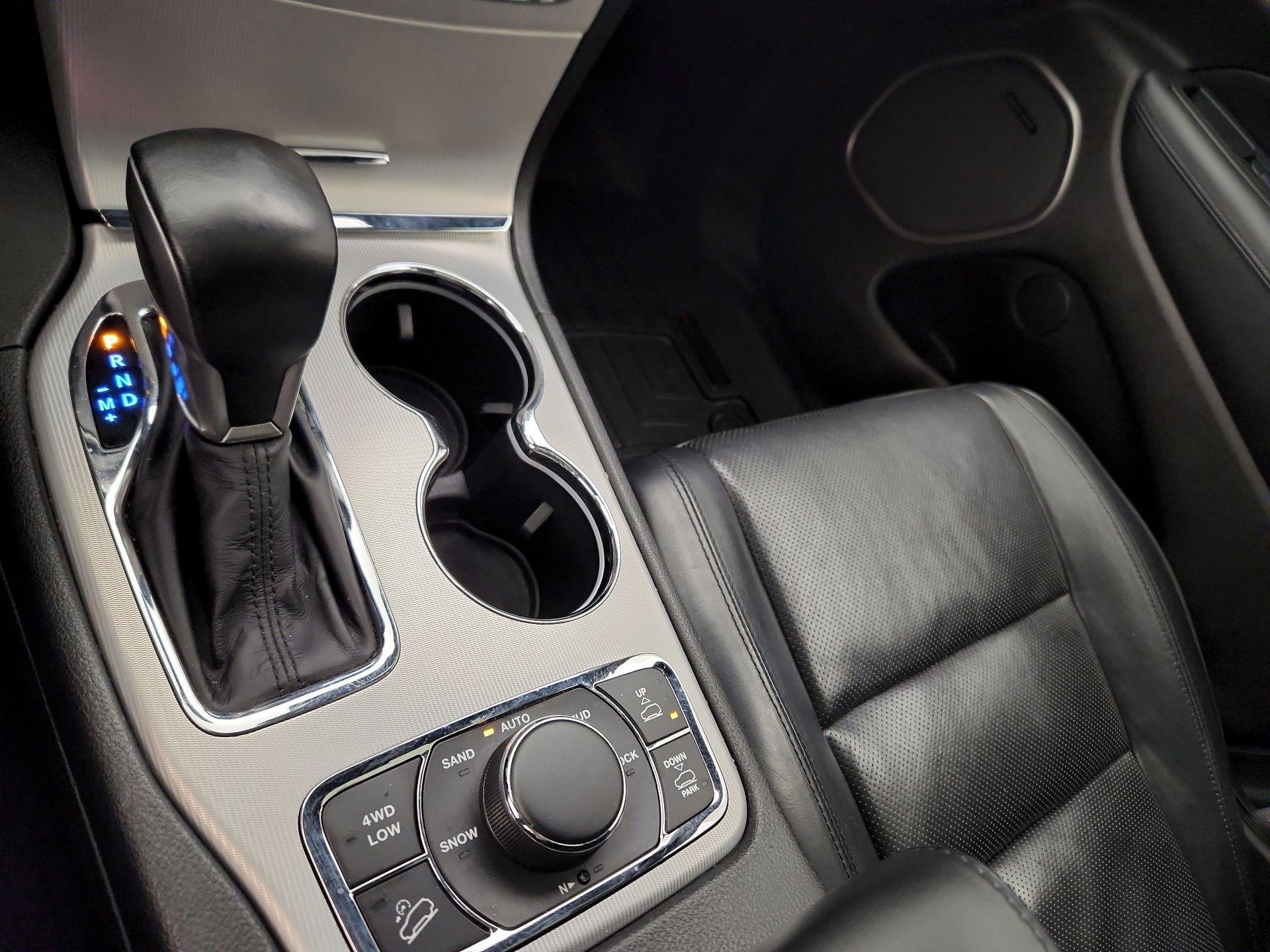 Thumbnail: 2018 Jeep Grand Cherokee - 18