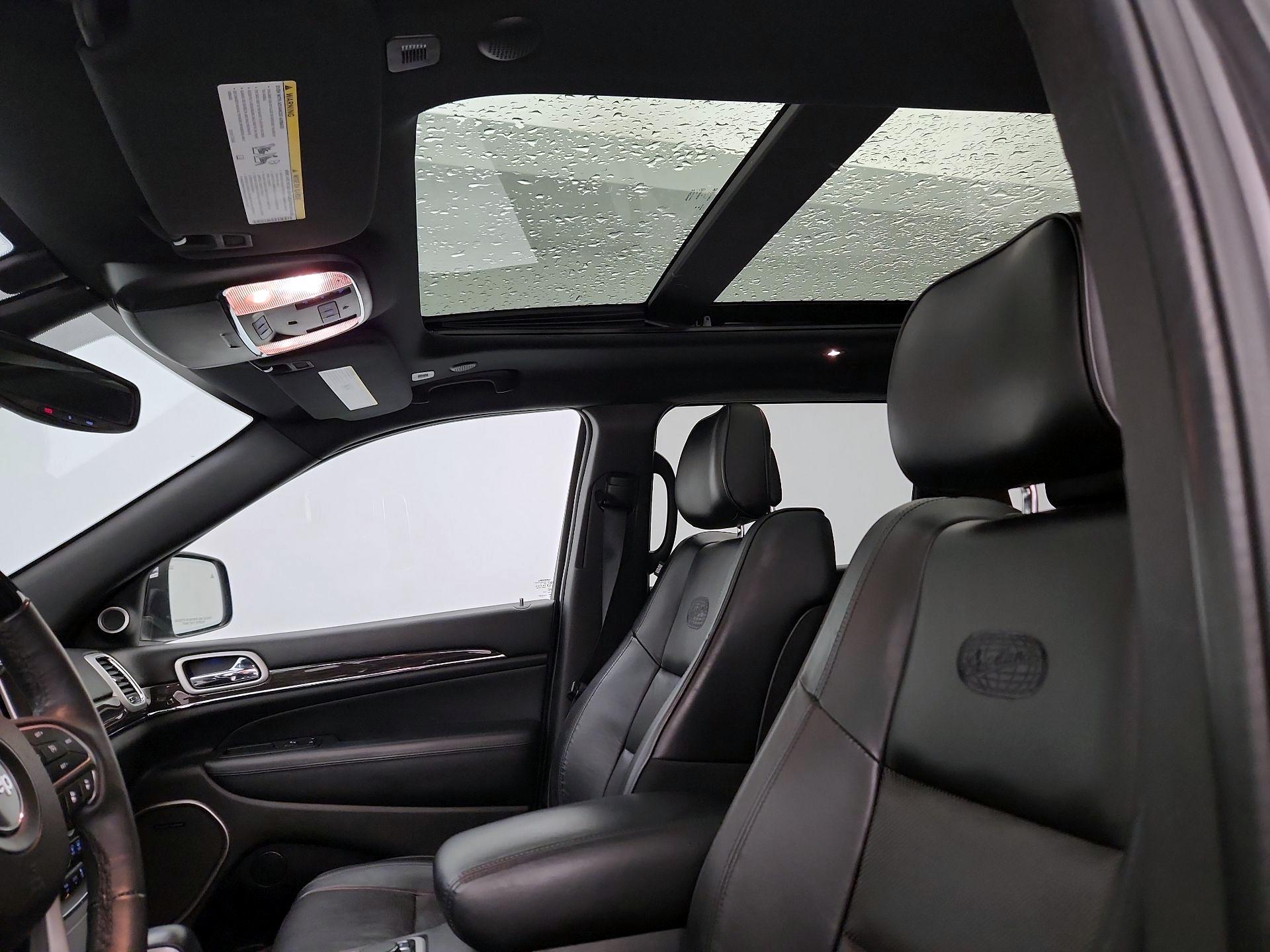 Thumbnail: 2018 Jeep Grand Cherokee - 20