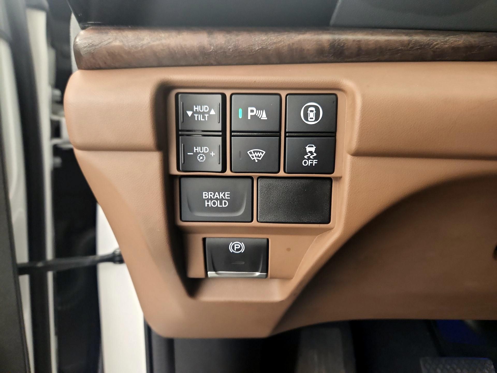 Thumbnail: 2024 Acura RDX - 13