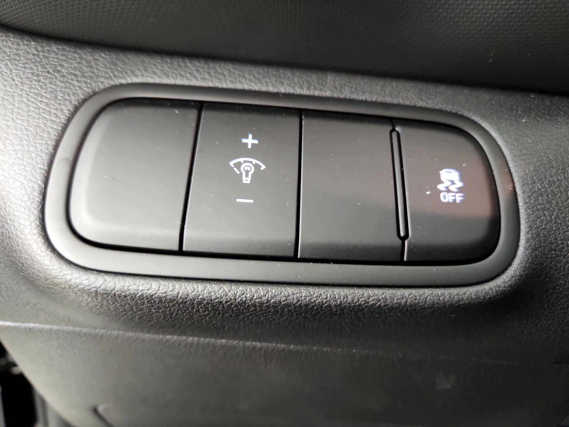 Thumbnail: 2024 Hyundai Venue - 13