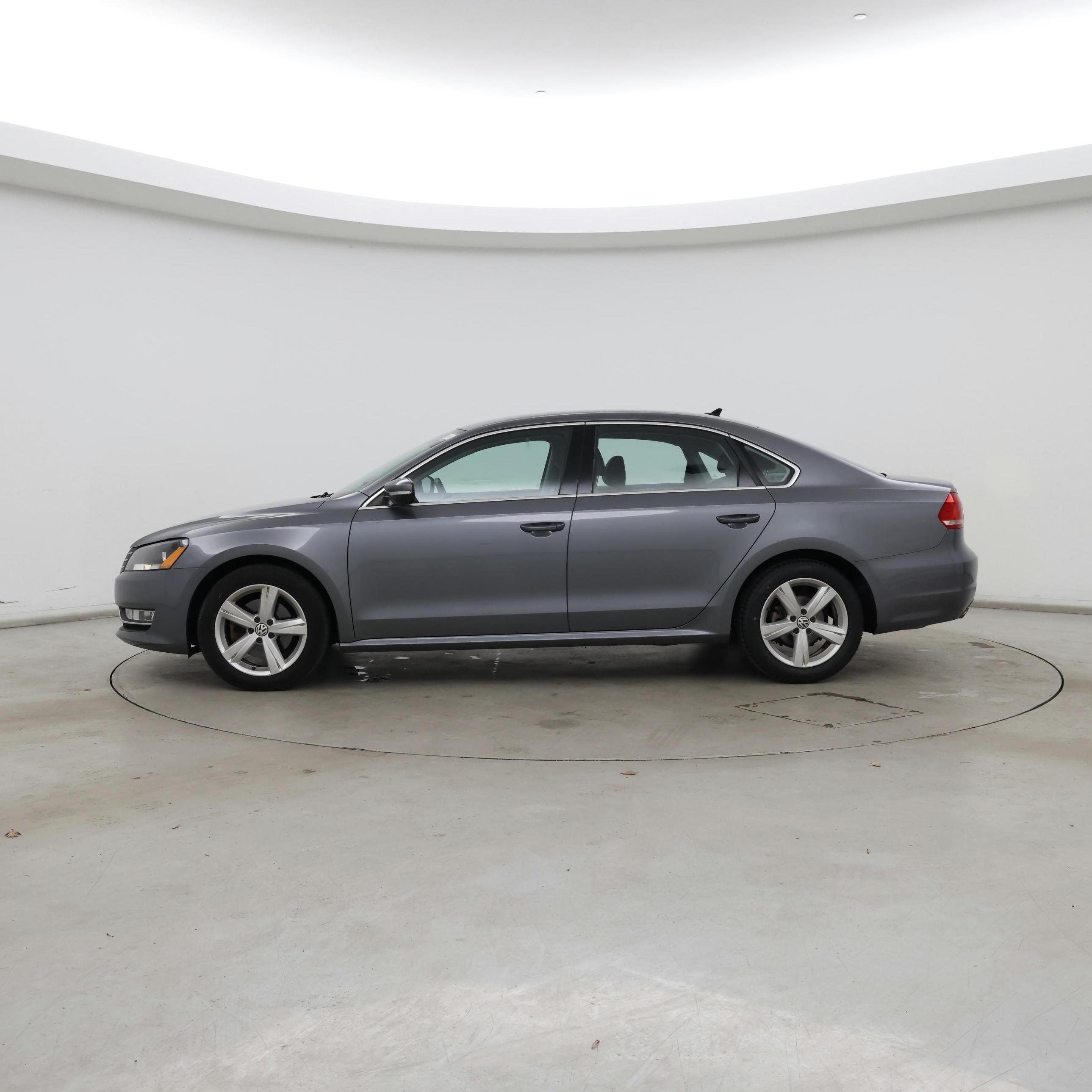 Thumbnail: 2015 Volkswagen Passat - 3