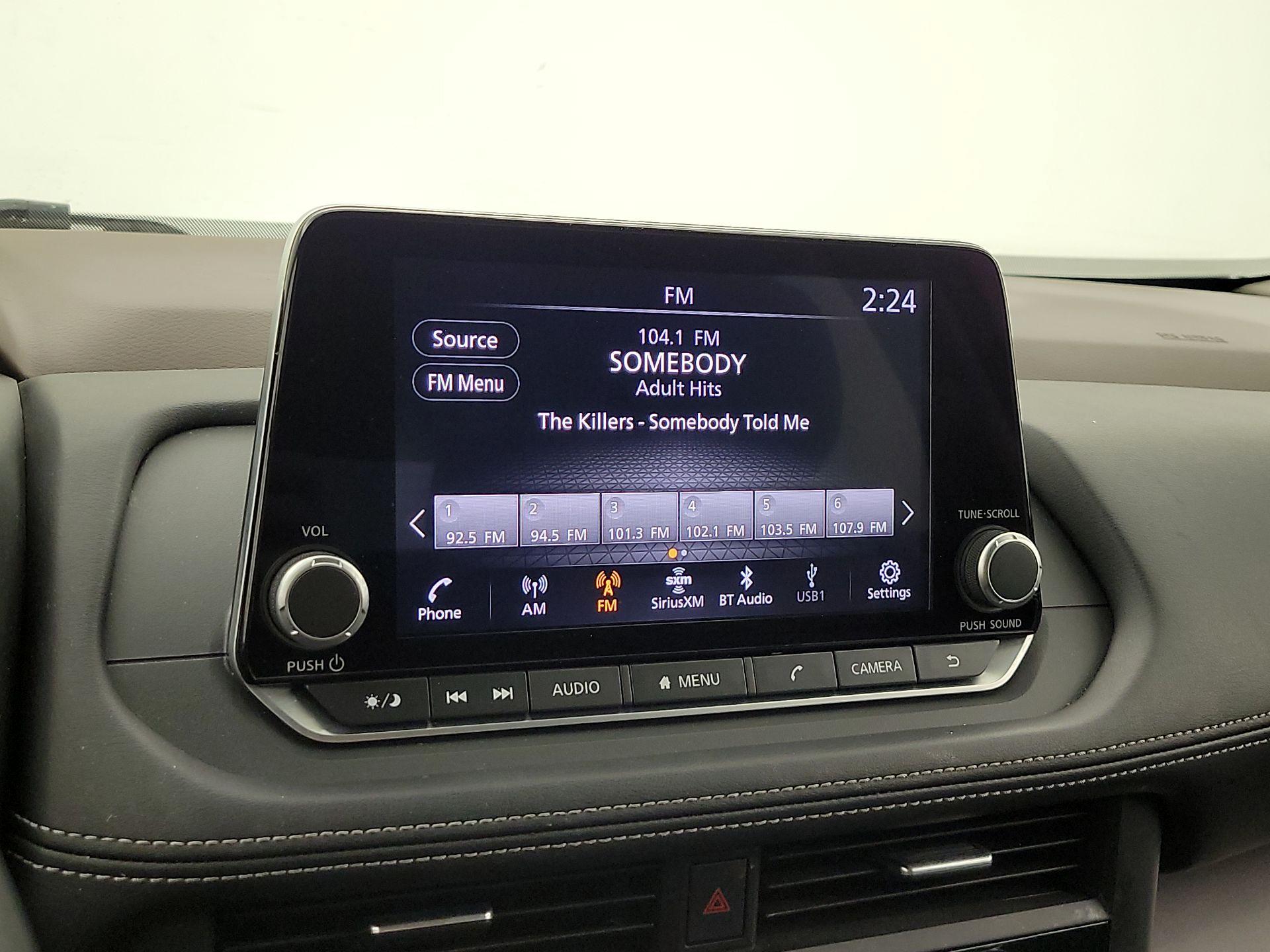 Thumbnail: 2023 Nissan Rogue - 15