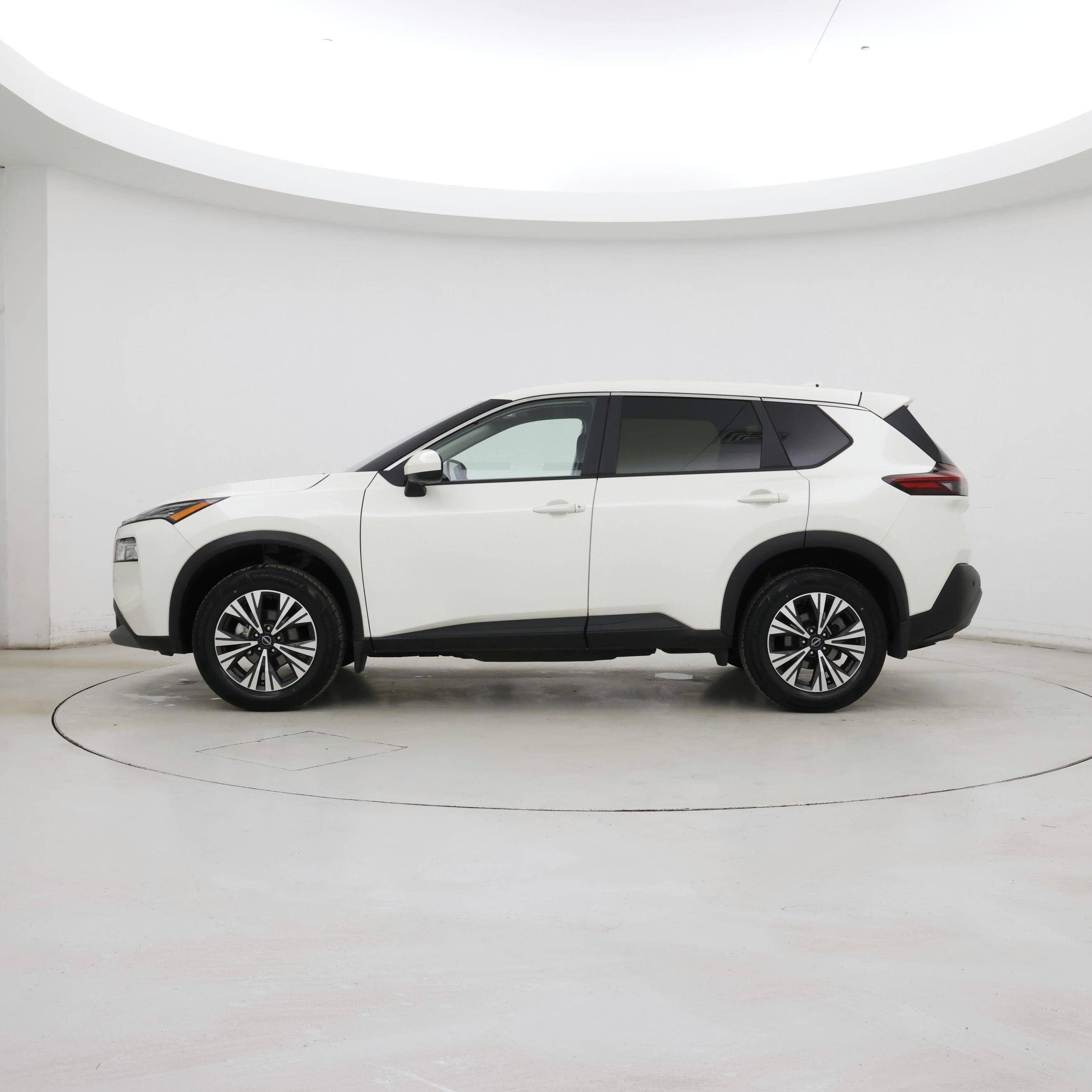 Thumbnail: 2023 Nissan Rogue - 3