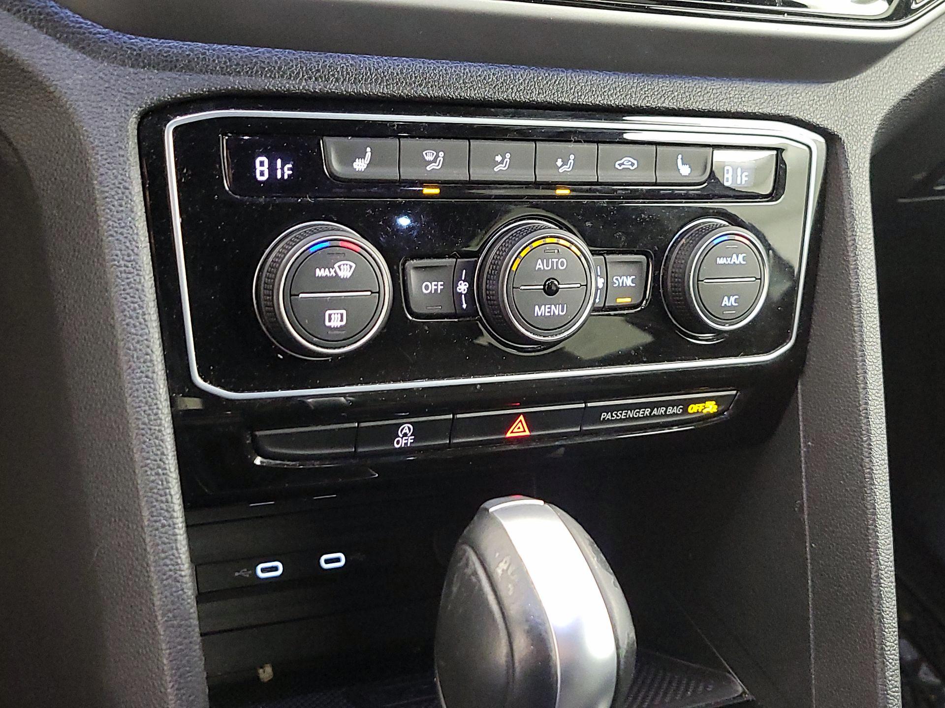 Thumbnail: 2023 Volkswagen Atlas - 17