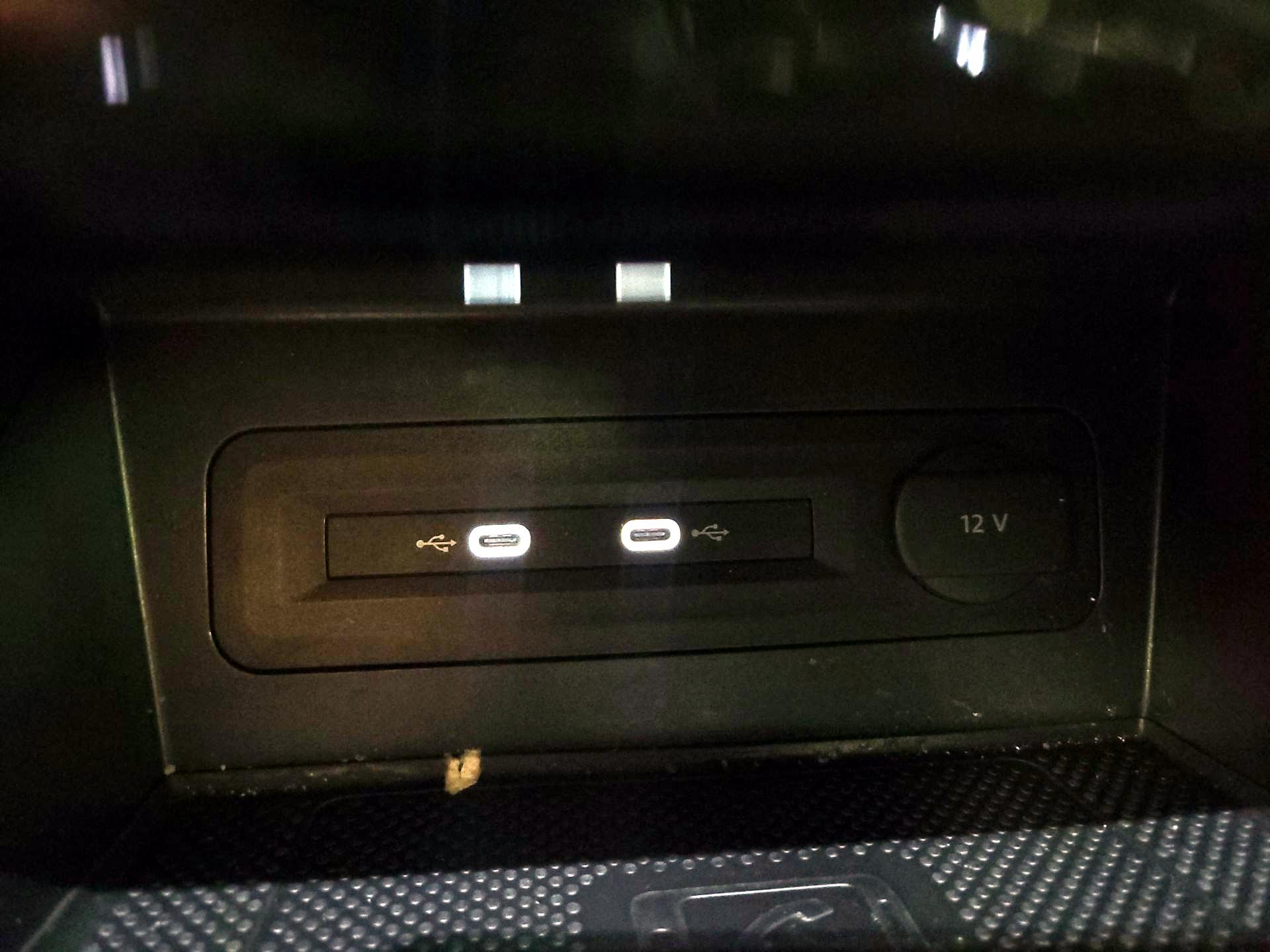 Thumbnail: 2023 Volkswagen Atlas - 19