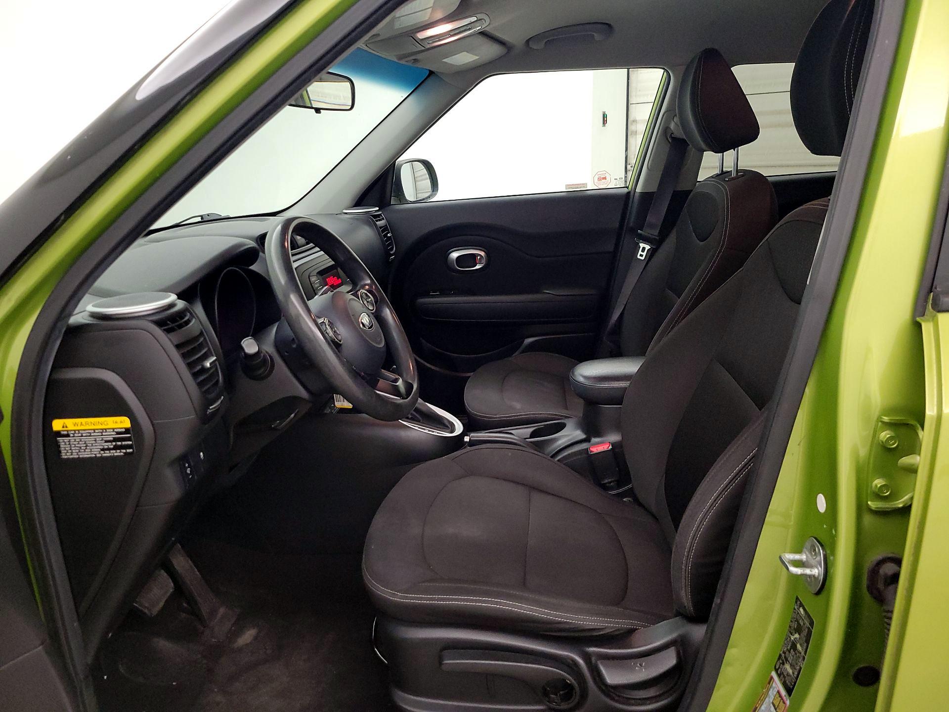 Thumbnail: 2016 Kia Soul - 11