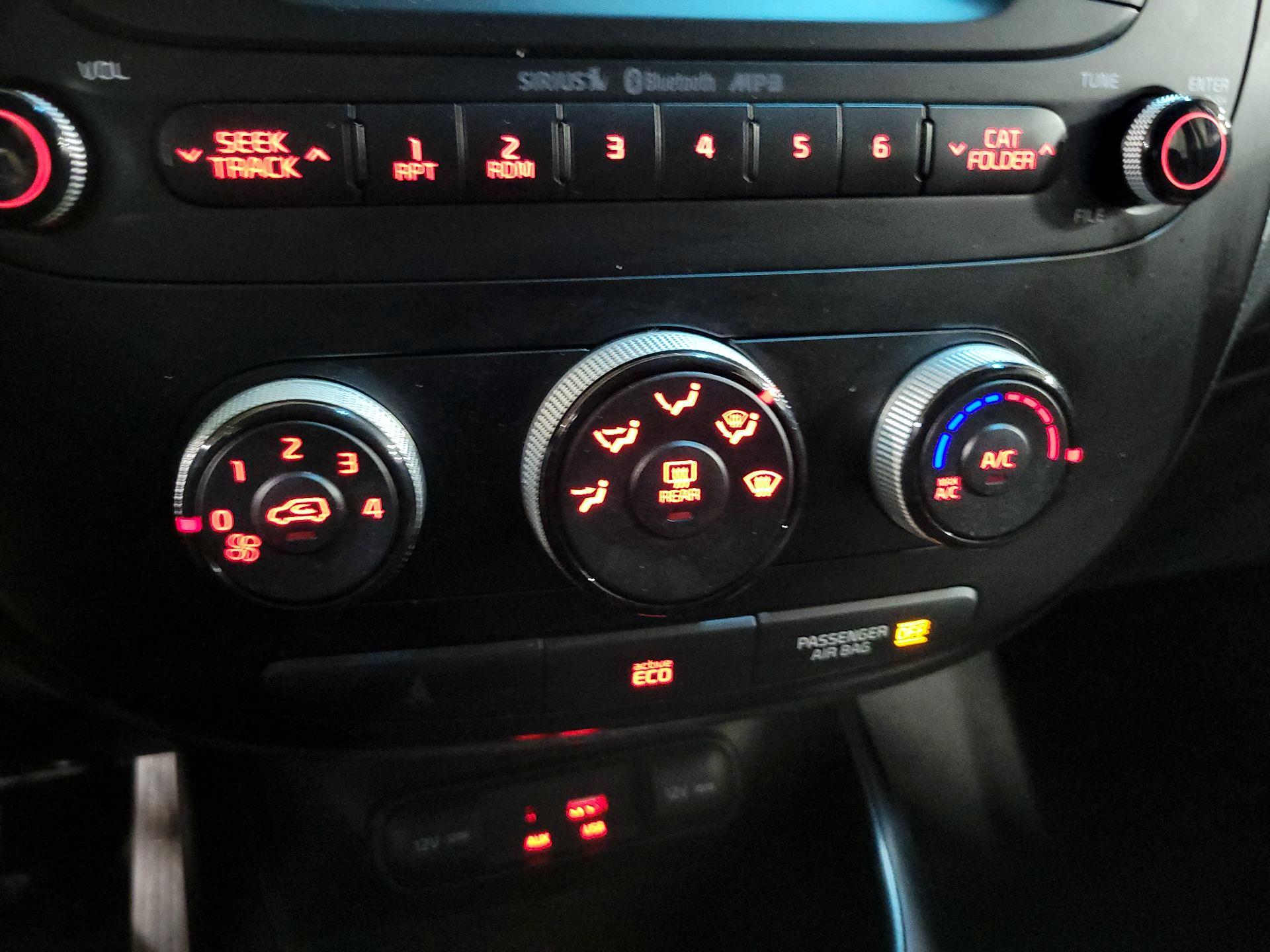 Thumbnail: 2016 Kia Soul - 15