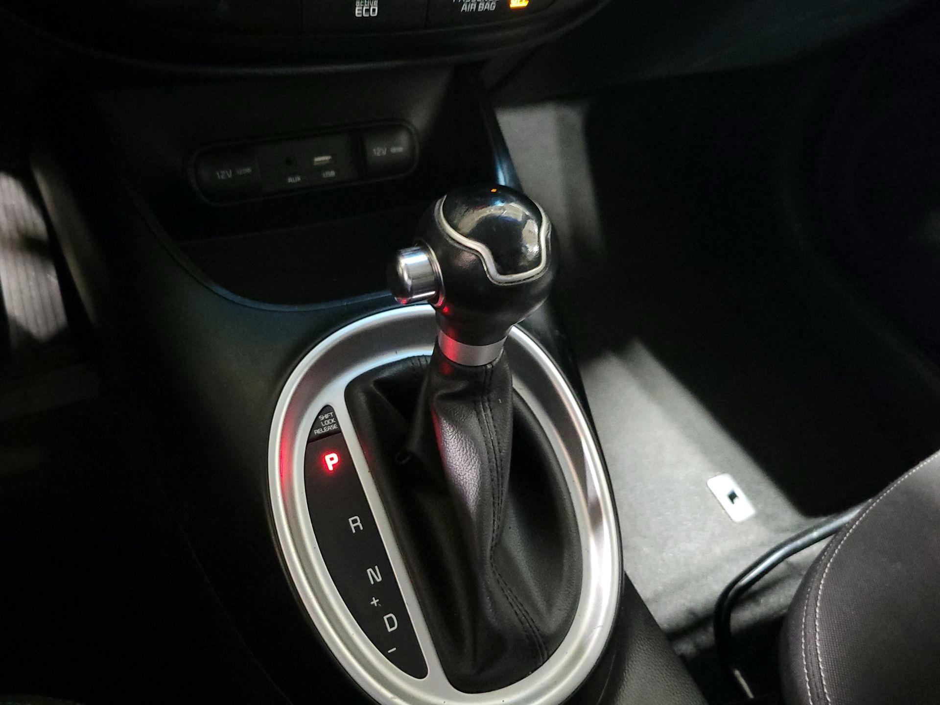 Thumbnail: 2016 Kia Soul - 16