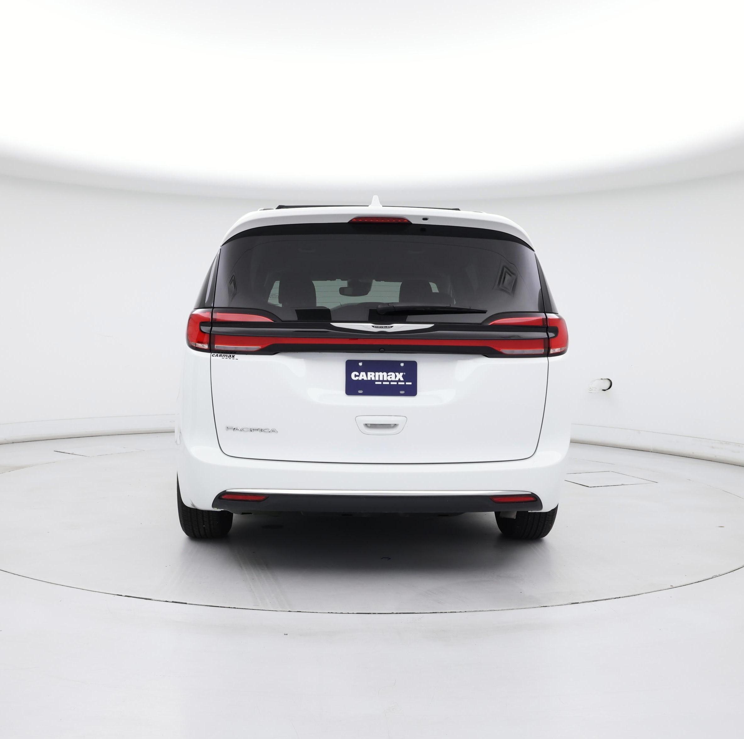 Thumbnail: 2022 Chrysler Pacifica - 6