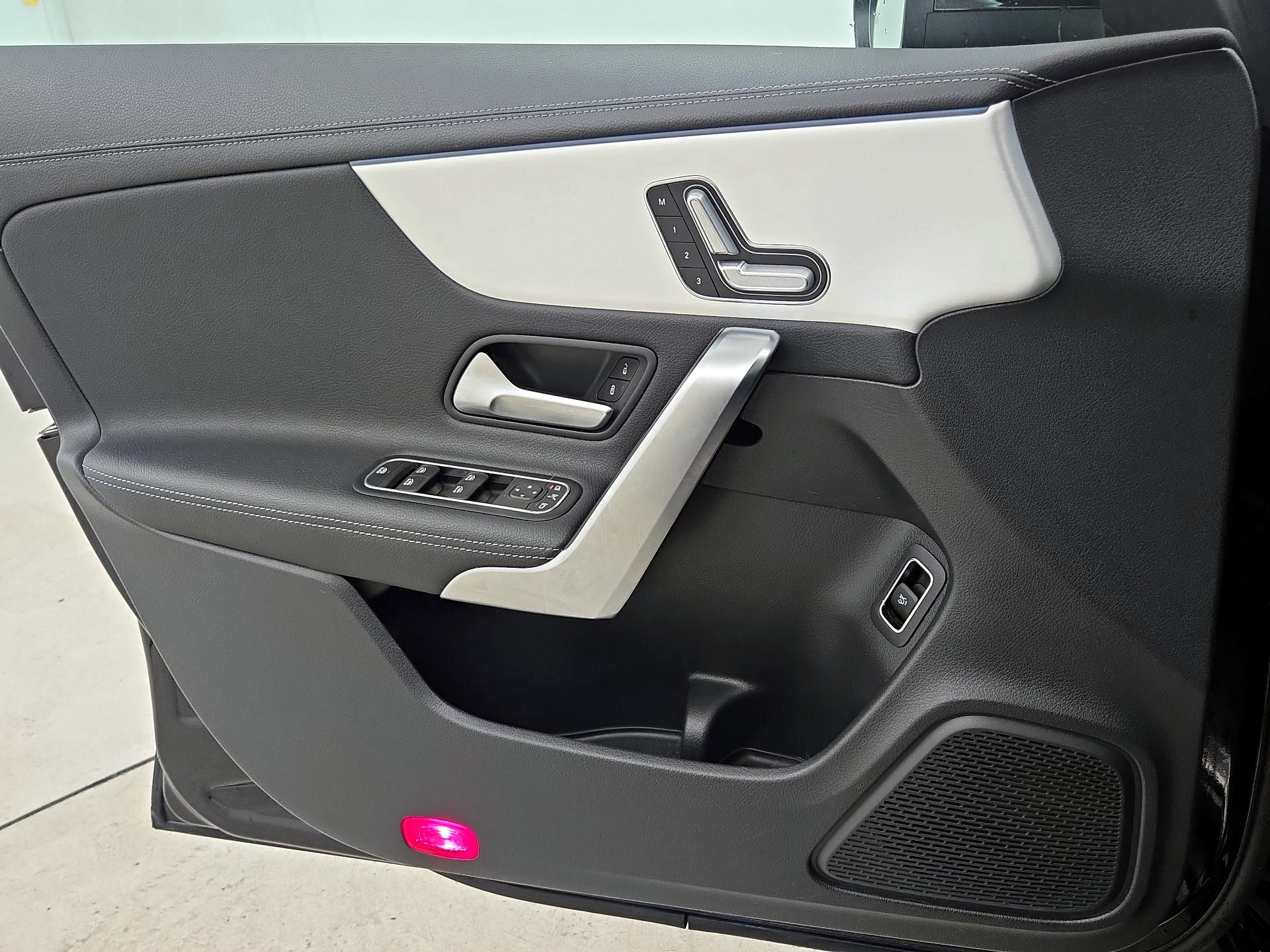 Thumbnail: 2023 Mercedes-Benz CLA - 12